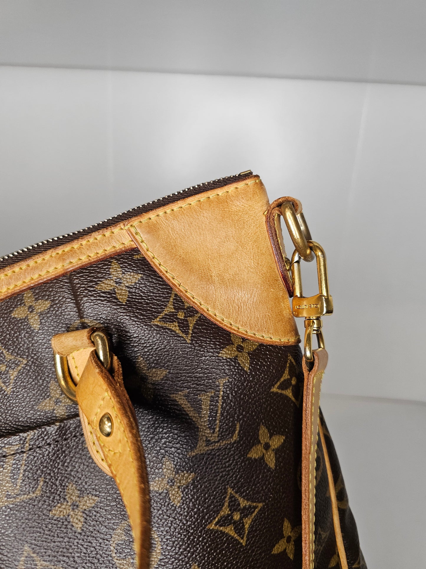 Louis Vuitton Monogram Odeon GM Crossbody DU1089