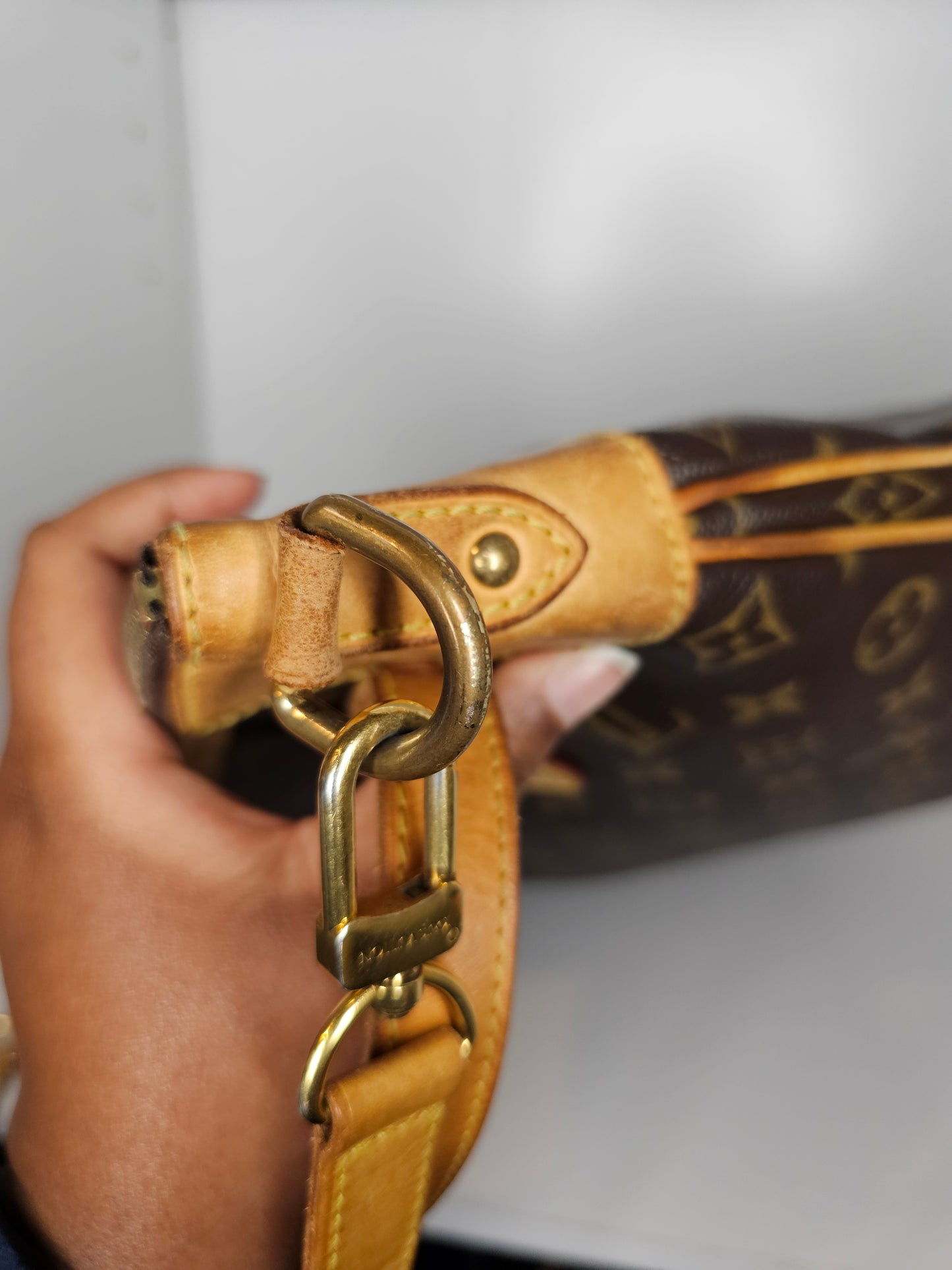 Louis Vuitton Monogram Odeon GM Crossbody DU1089