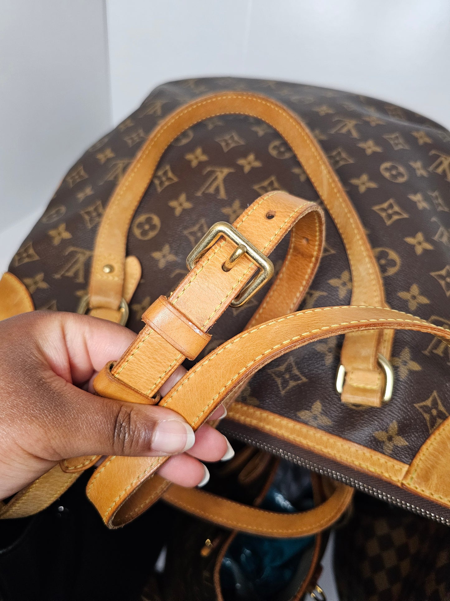 Louis Vuitton Monogram Odeon GM Crossbody DU1089