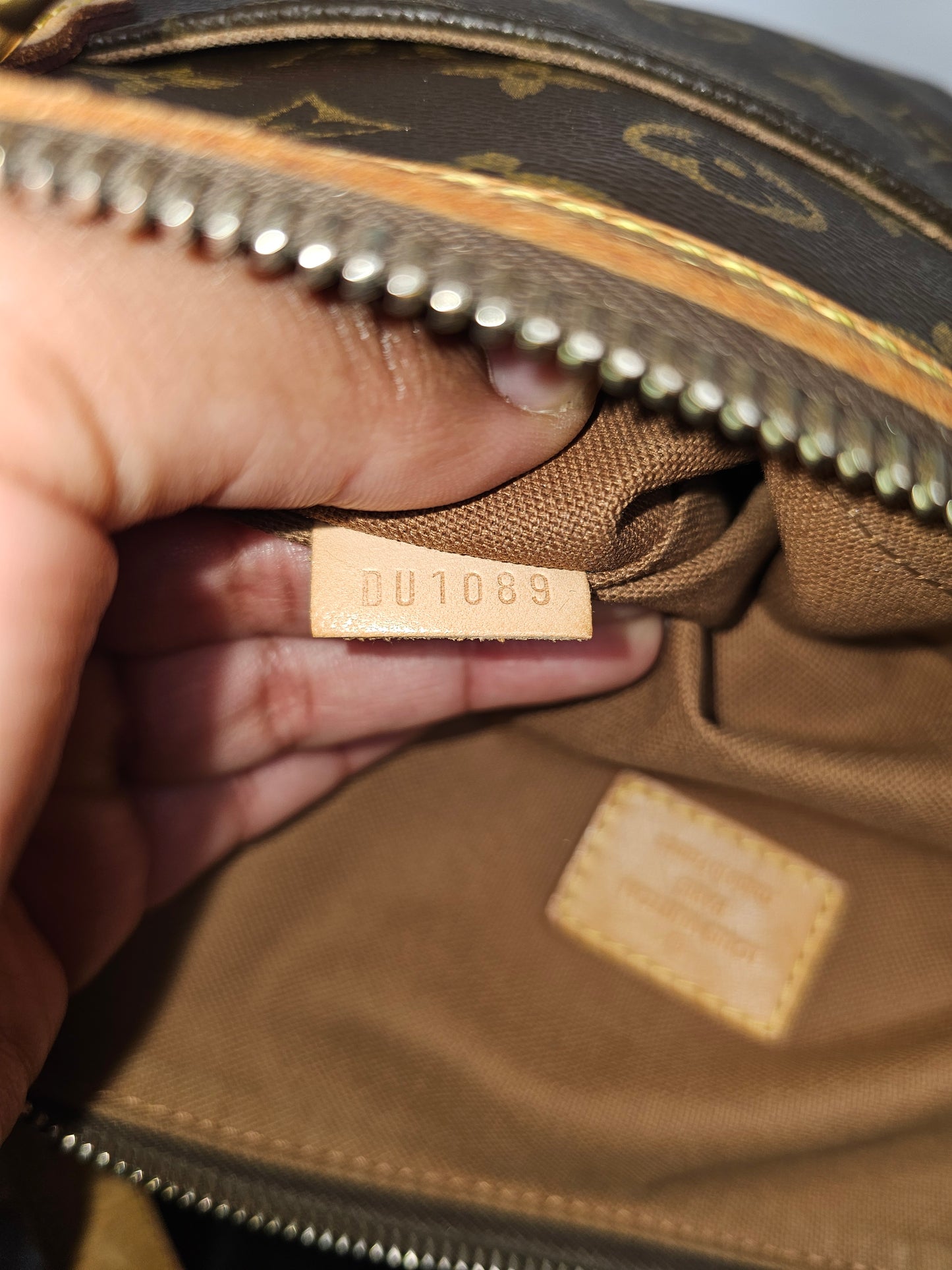 Louis Vuitton Monogram Odeon GM Crossbody DU1089