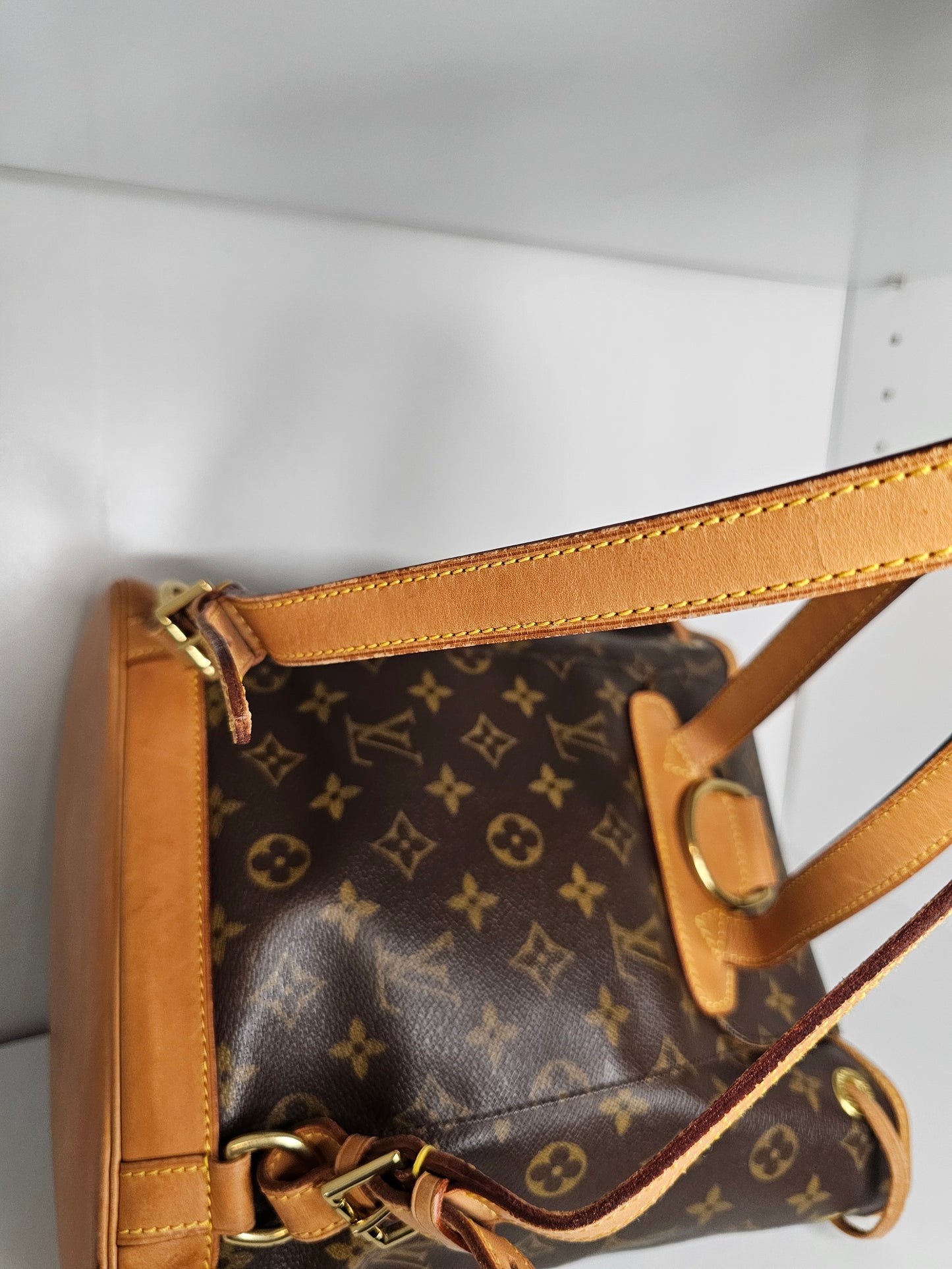Louis Vuitton Monogram Vintage Montsouris MM SP0071
