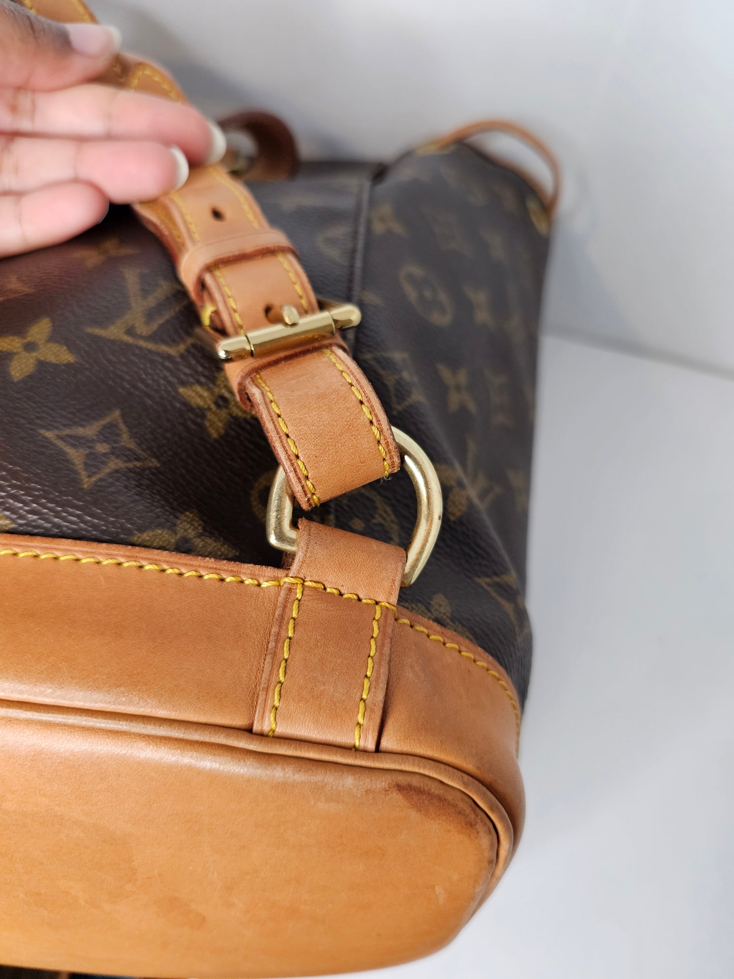 Louis Vuitton Monogram Vintage Montsouris MM SP0071