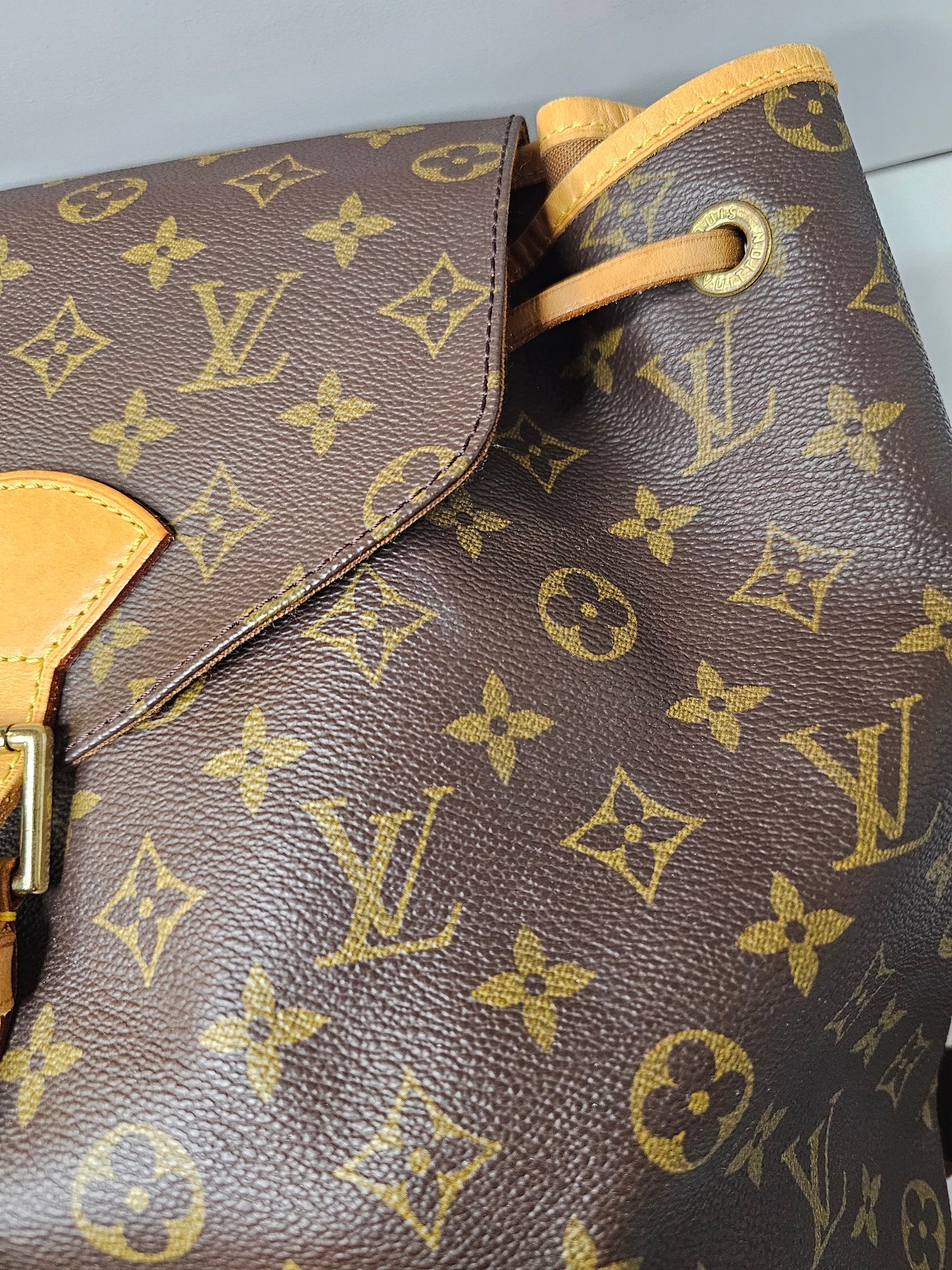 Louis Vuitton Vintage Monogram Montsouris GM MI0956