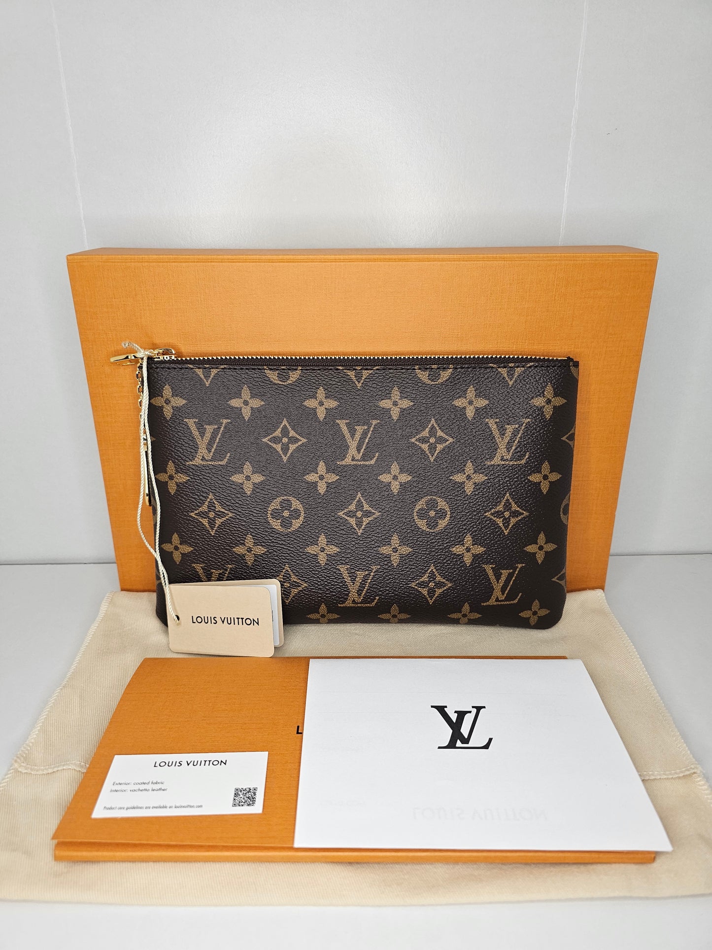 Louis Vuitton Monogram Key Pouch M MM0296