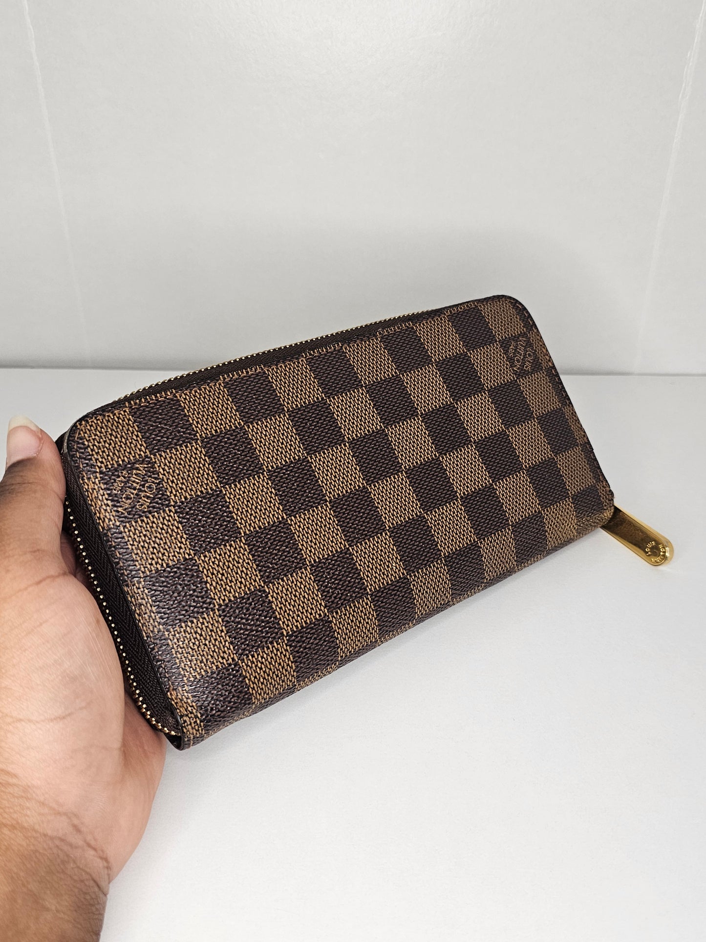 Louis Vuitton Damier Ebene Zippy Wallet SD5102