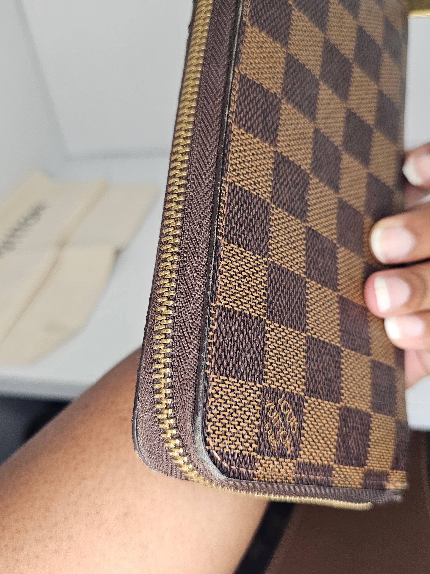 Louis Vuitton Damier Ebene Zippy Wallet SD5102