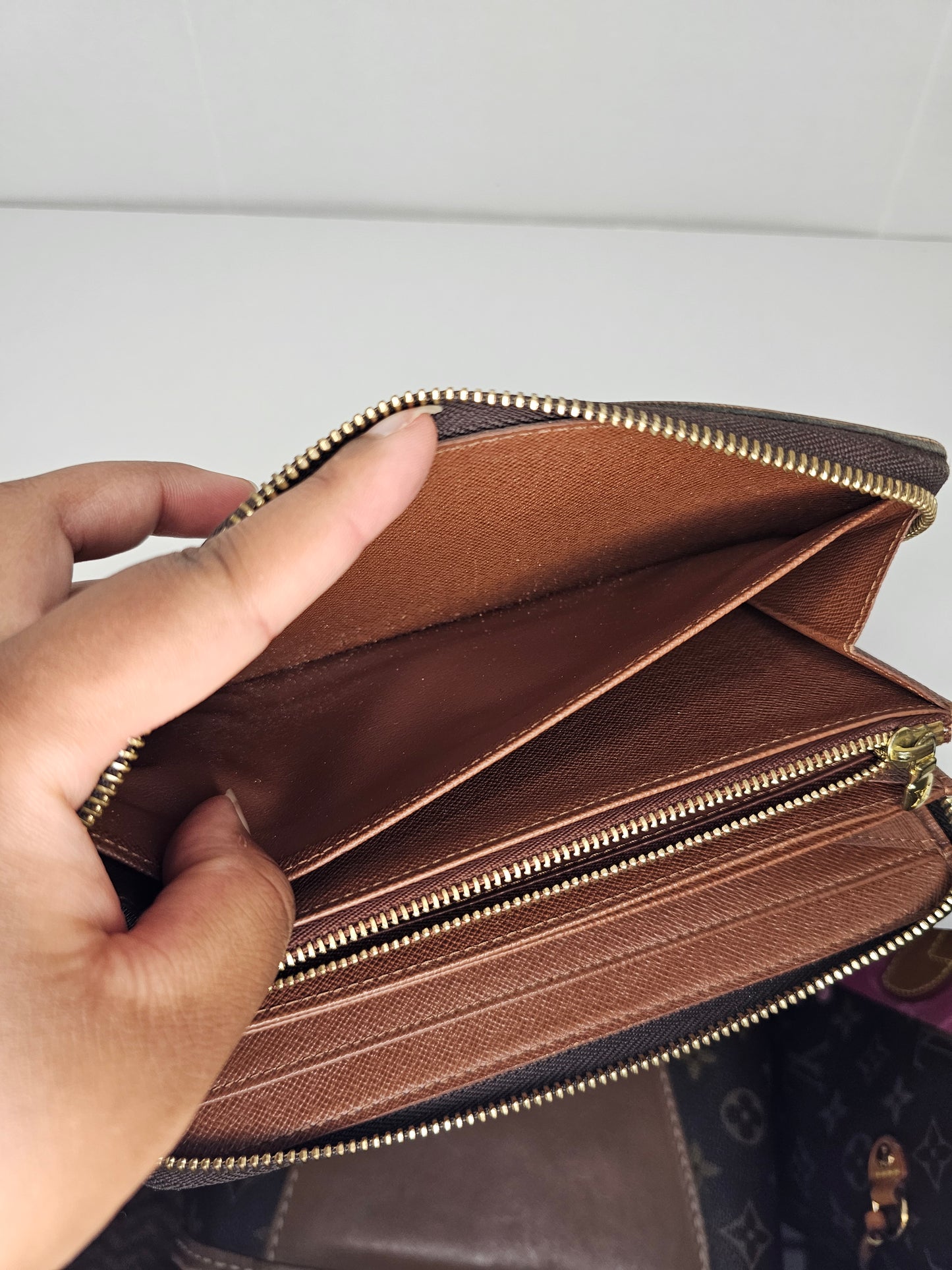 Louis Vuitton Monogram Zippy Wallet SP1017