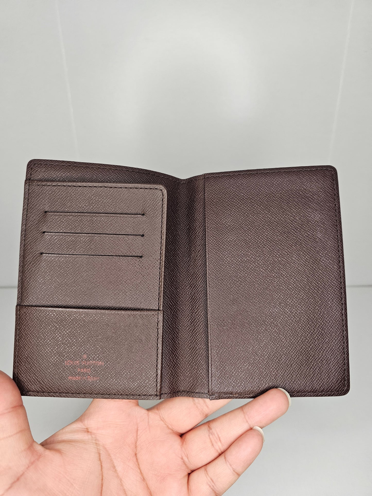 Louis Vuitton Damier Ebene Passport Cover CA0014