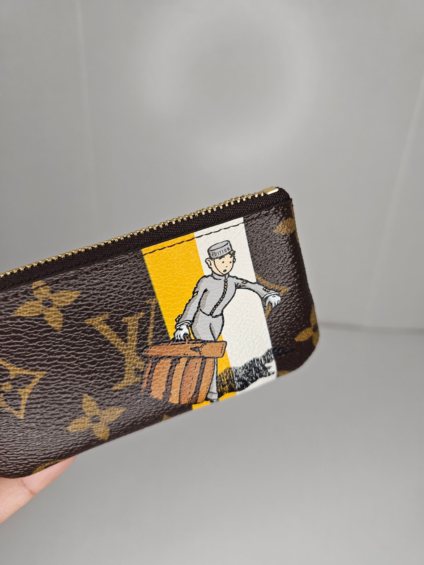 Louis Vuitton Groom Bellboy Key Pouch CA1006