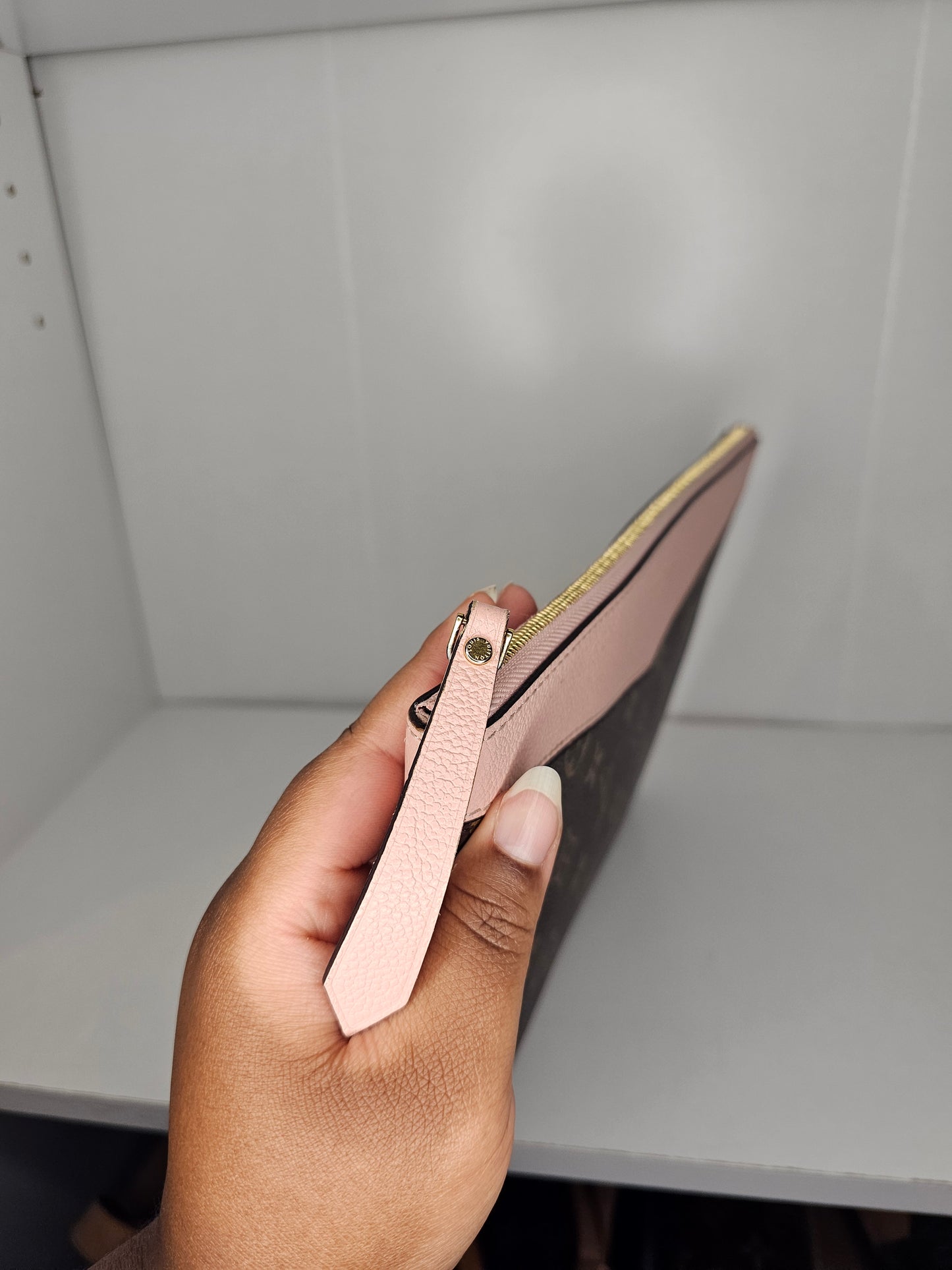 Louis Vuitton Pink Monogram Daily Pouch TN3178