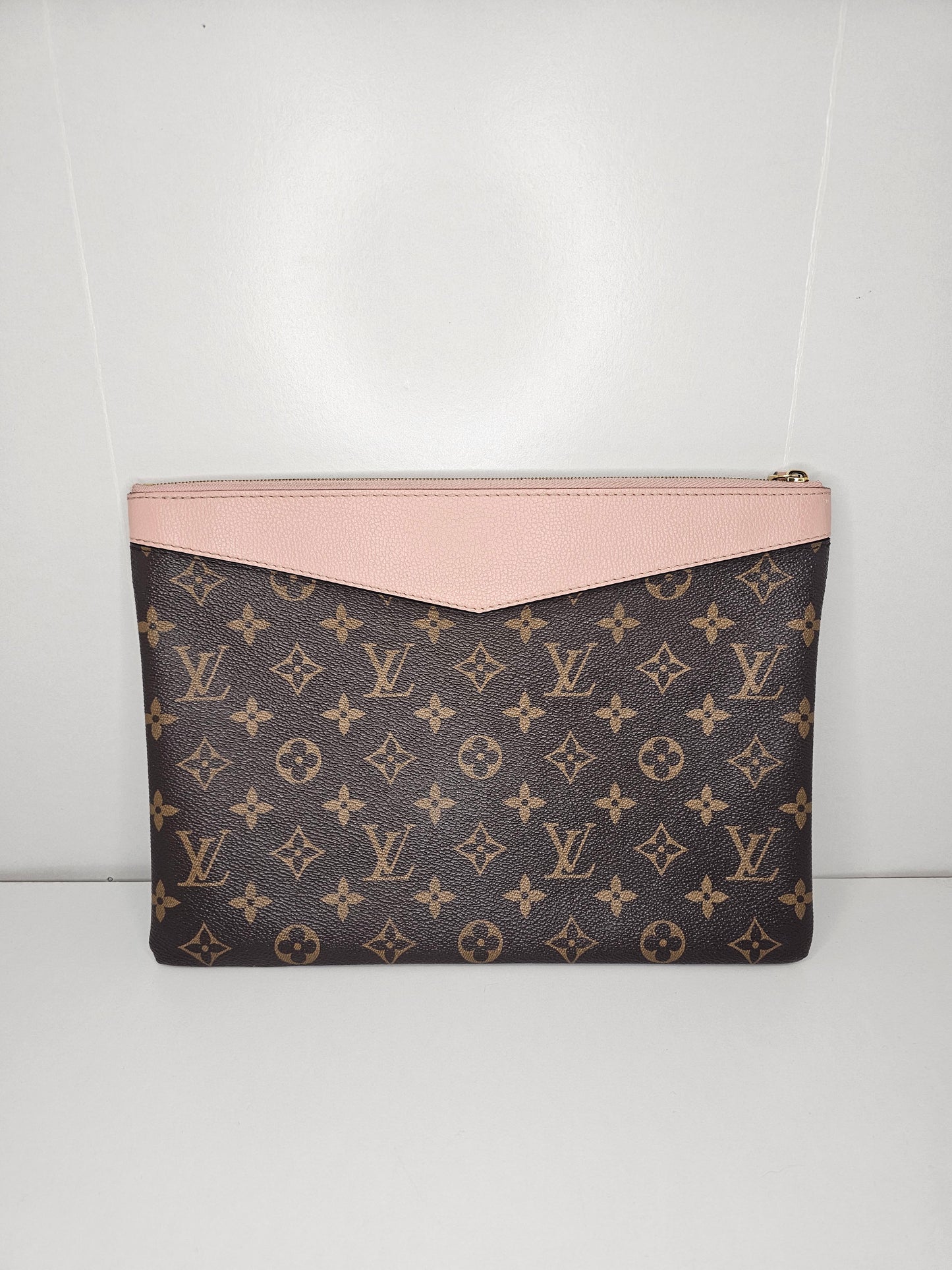 Louis Vuitton Pink Monogram Daily Pouch TN3178