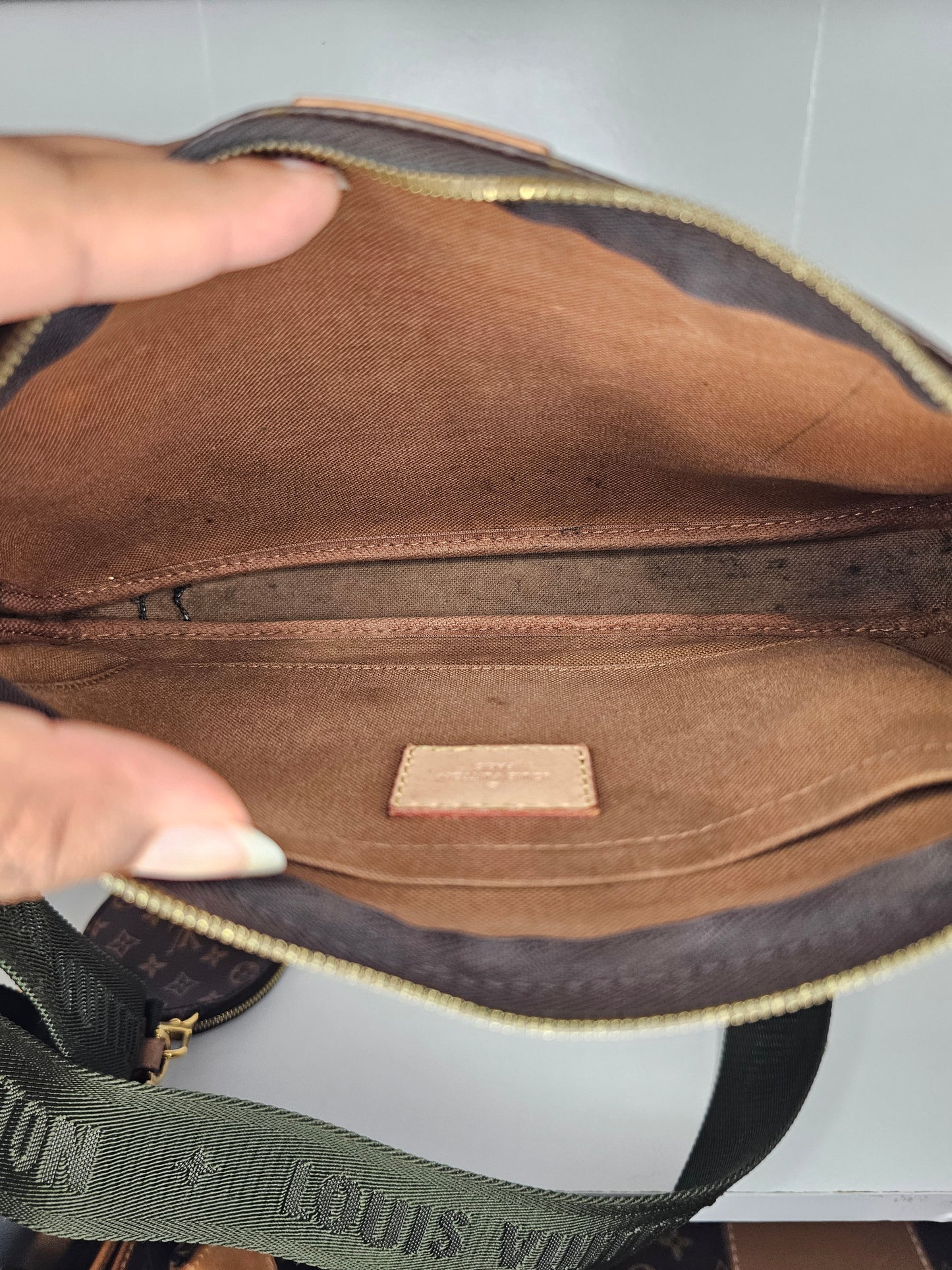 Louis Vuitton Green Multi Pochette Accessoires SD2260 ⚠️