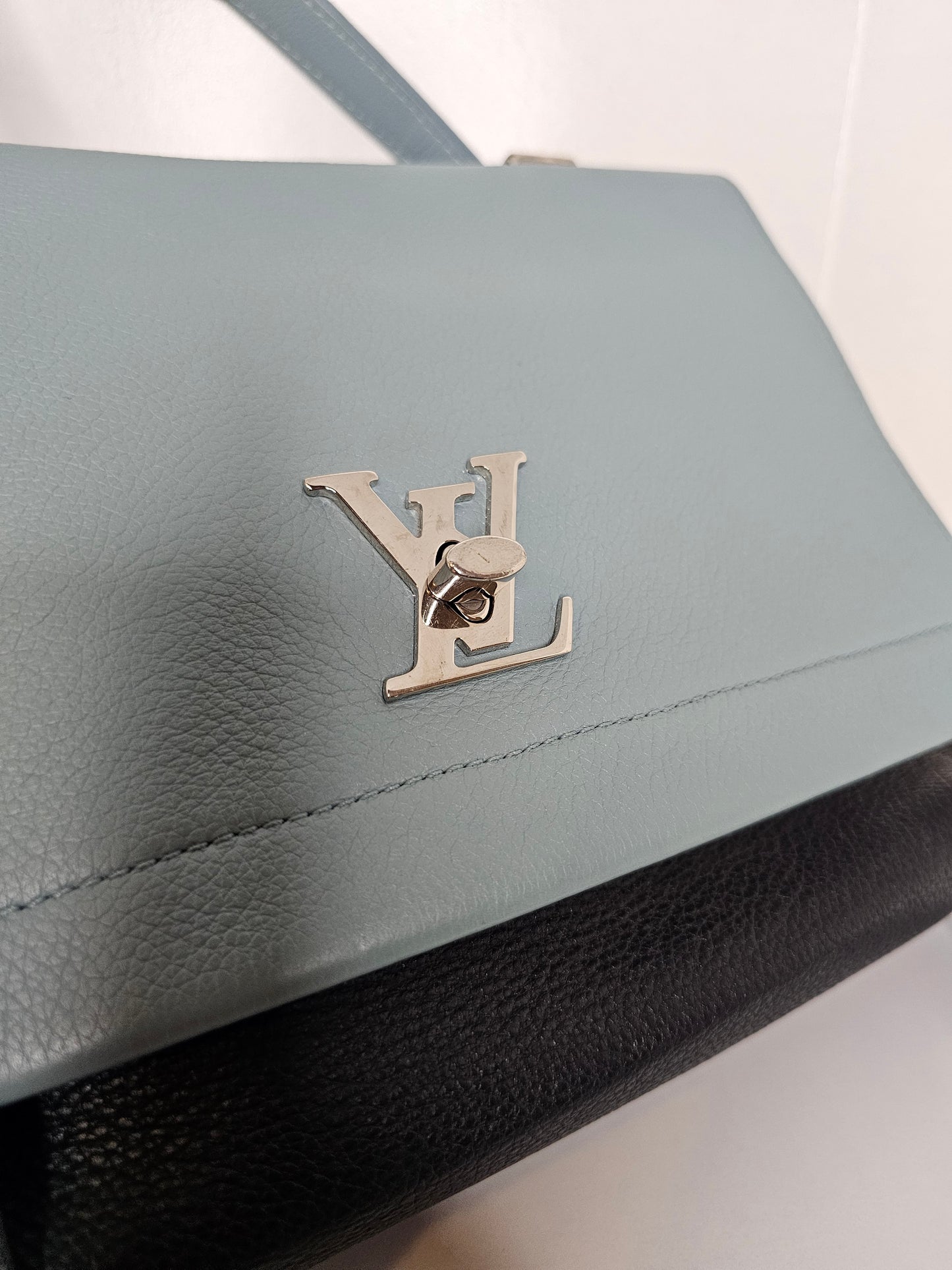 Louis Vuitton Calfskin Lockme II Blue Black Crossbody FL5106