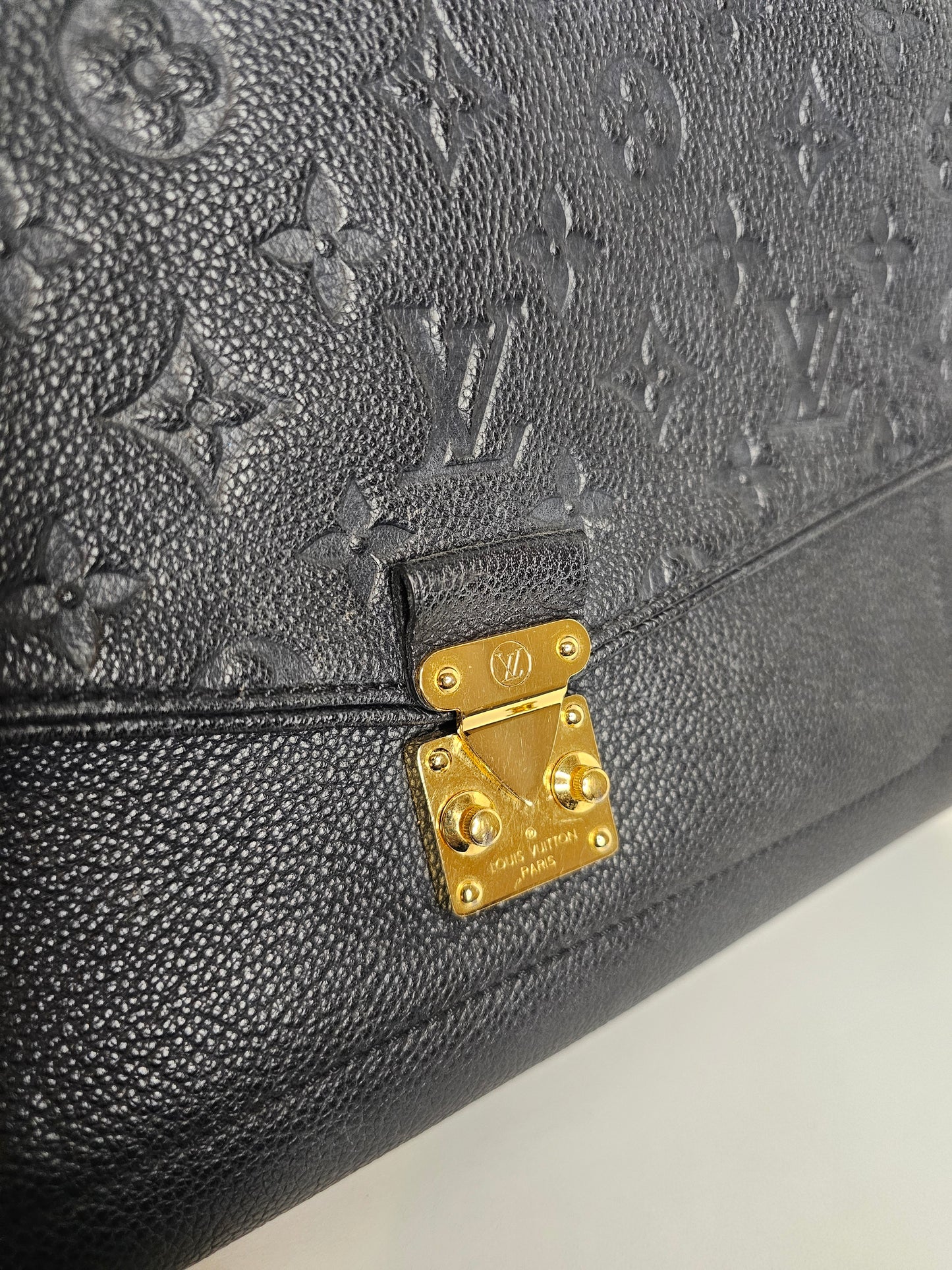 Louis Vuitton Empreinte Black Saint Germain MM SP4154