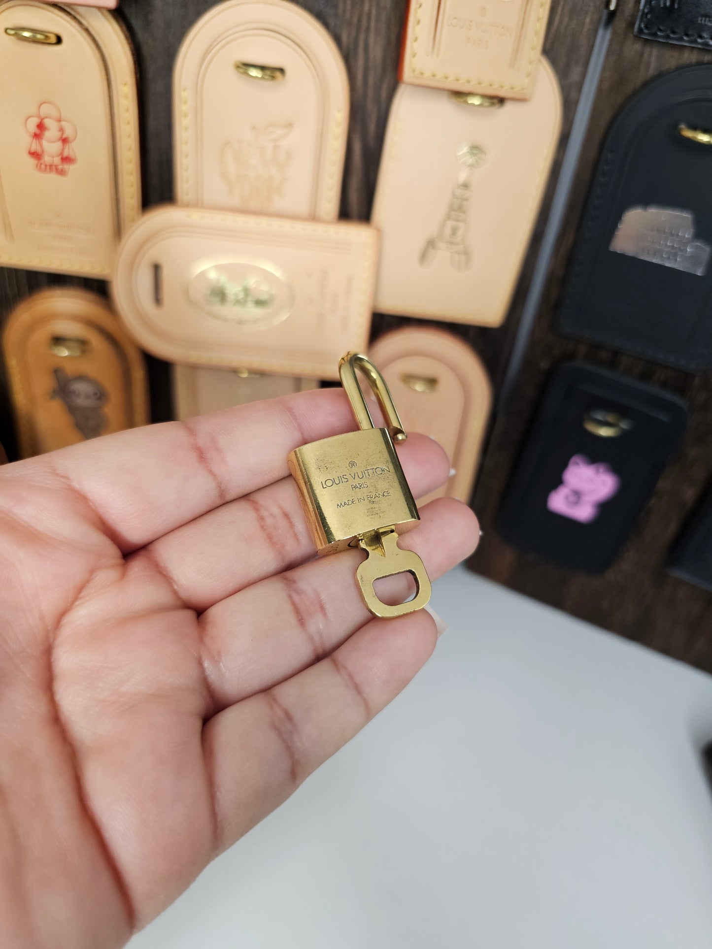 Louis Vuitton Lock and Key Set Gold Colored Brass #303