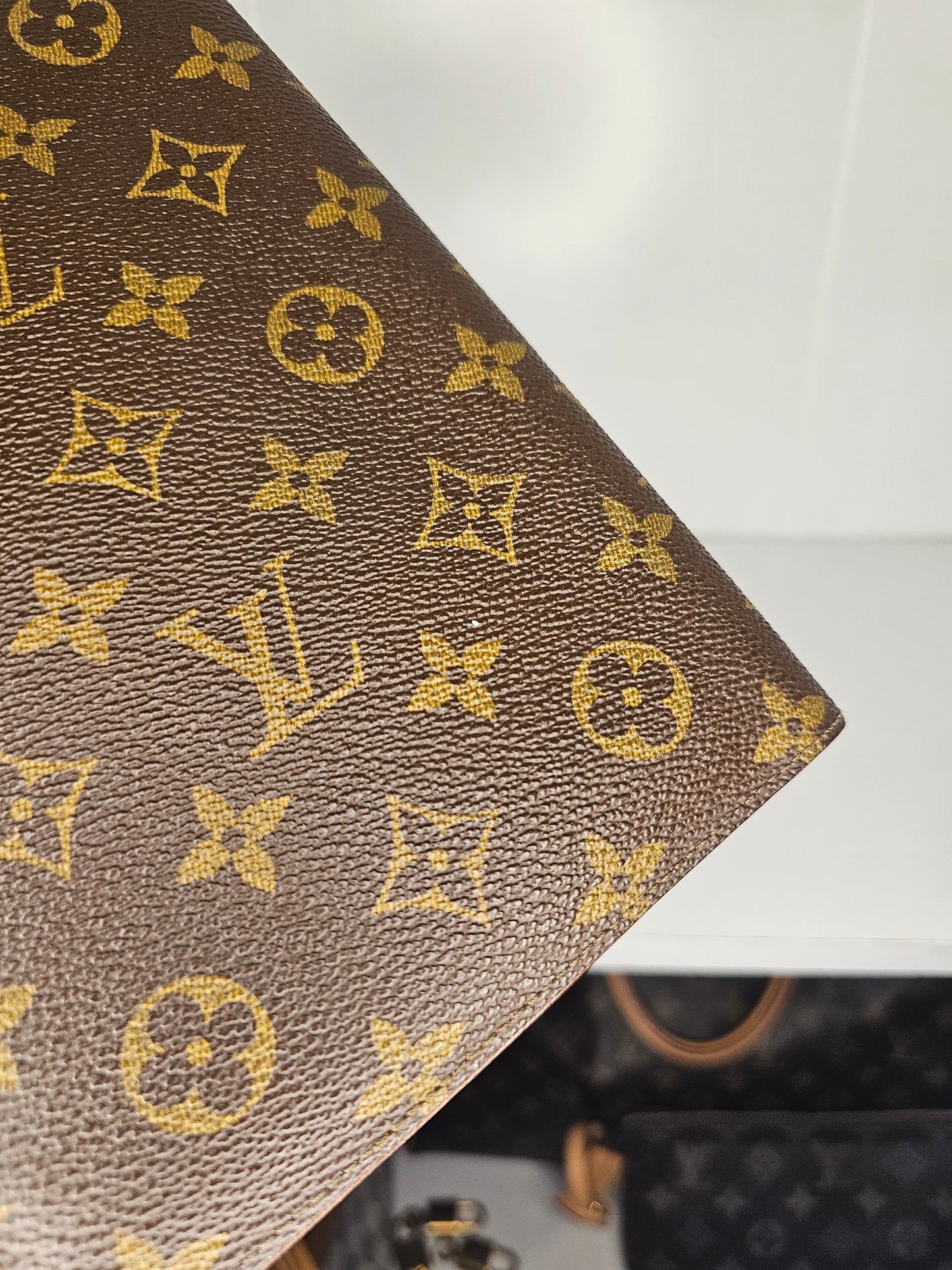 Louis Vuitton Notebook Cover / Desk Agenda Vintage Monogram SD0993