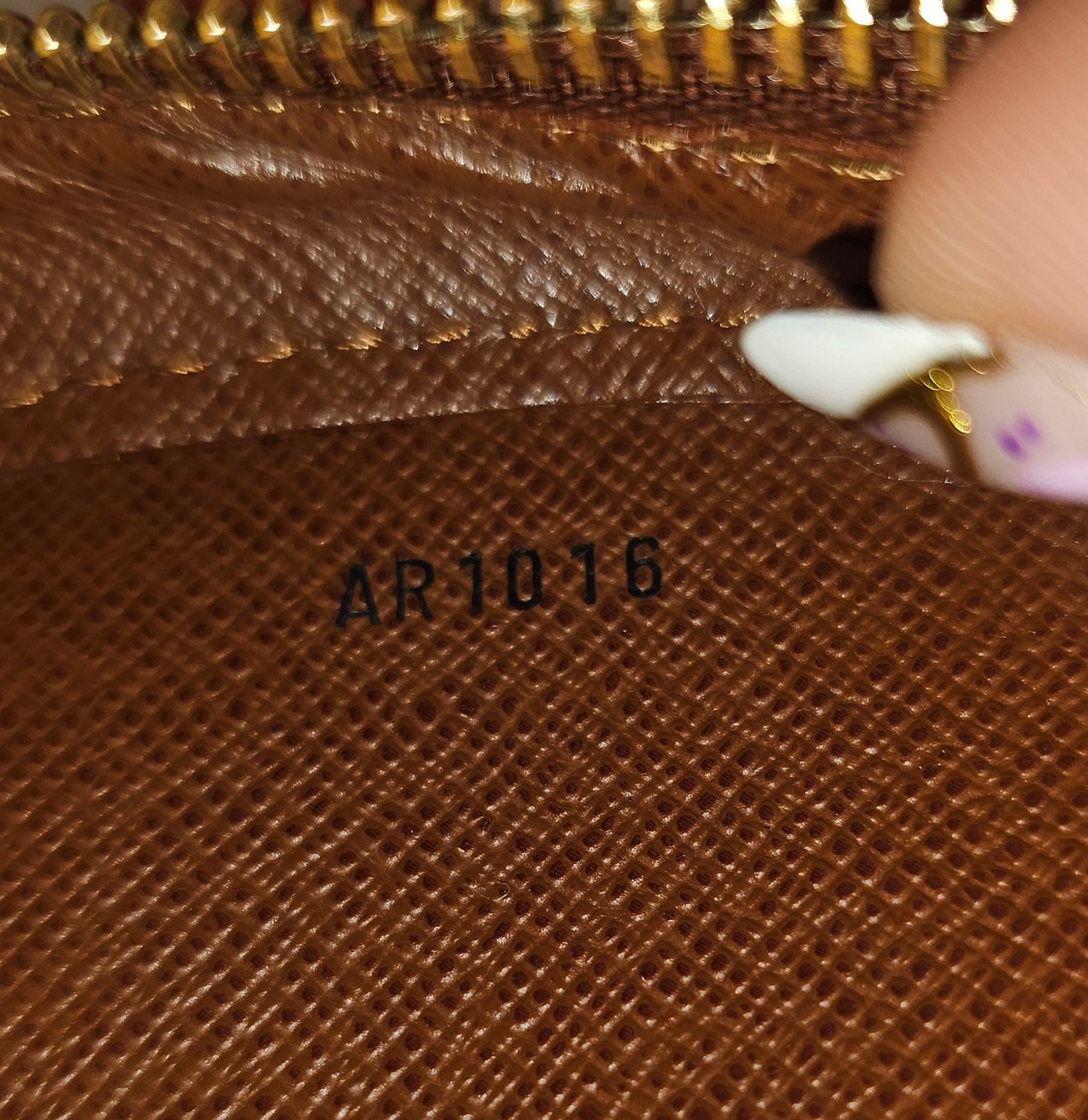 Louis Vuitton Vintage Monogram Orsay Clutch AR1016