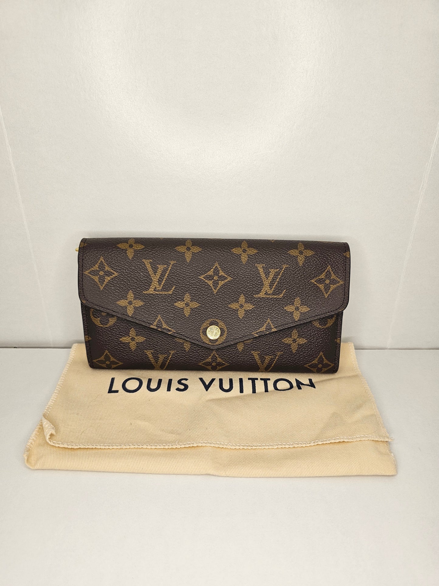 Louis Vuitton Monogram Sarah Wallet NM 💾