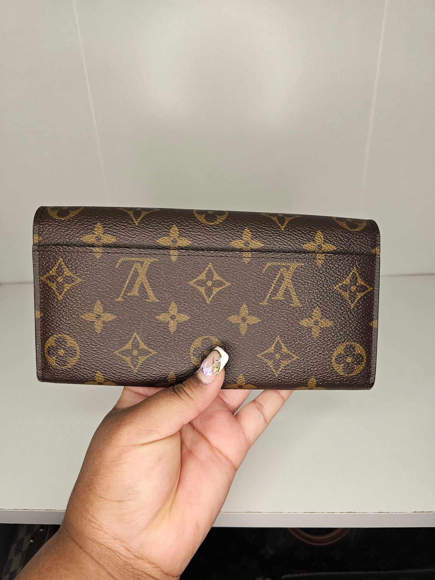 Louis Vuitton Monogram Sarah Wallet NM 💾