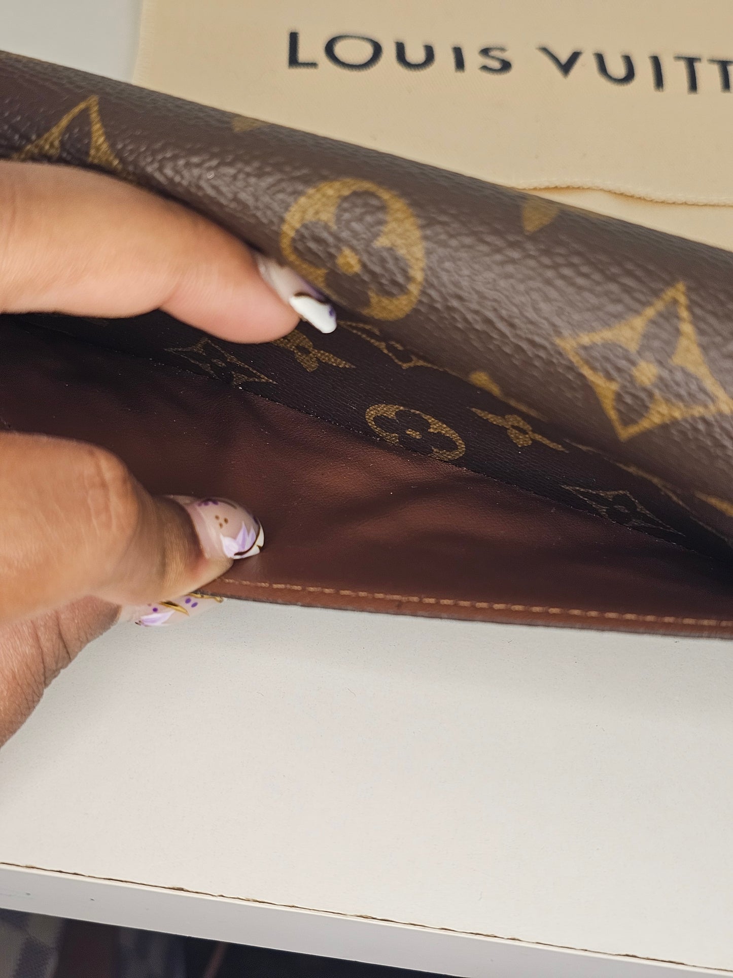 Louis Vuitton Monogram Sarah Wallet NM 💾
