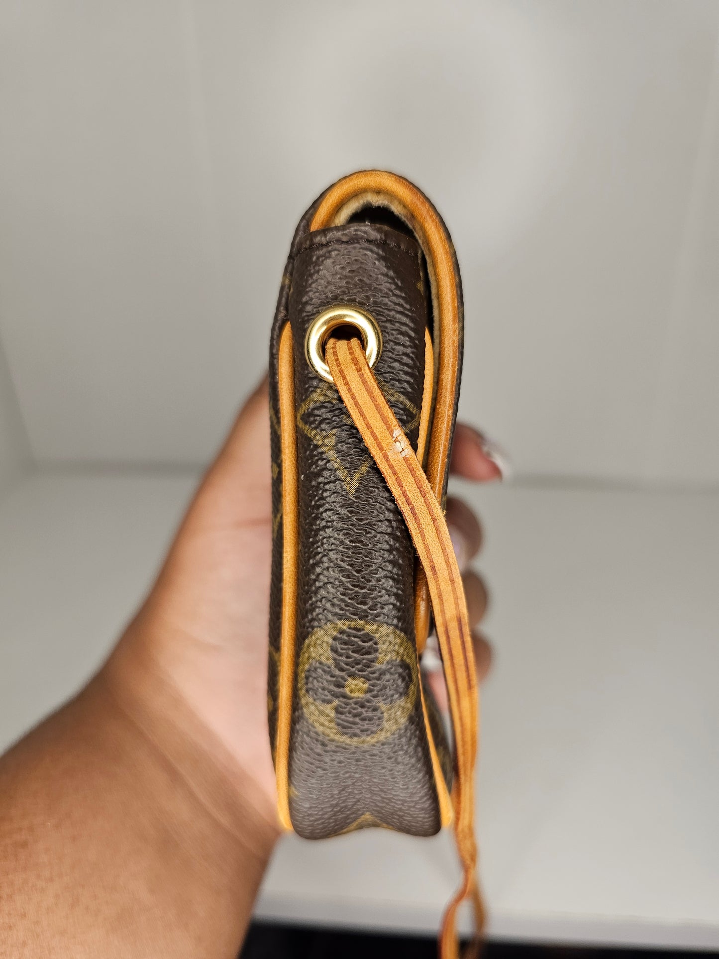 Louis Vuitton Monogram Vintage Cancun Mini Bag MI0026