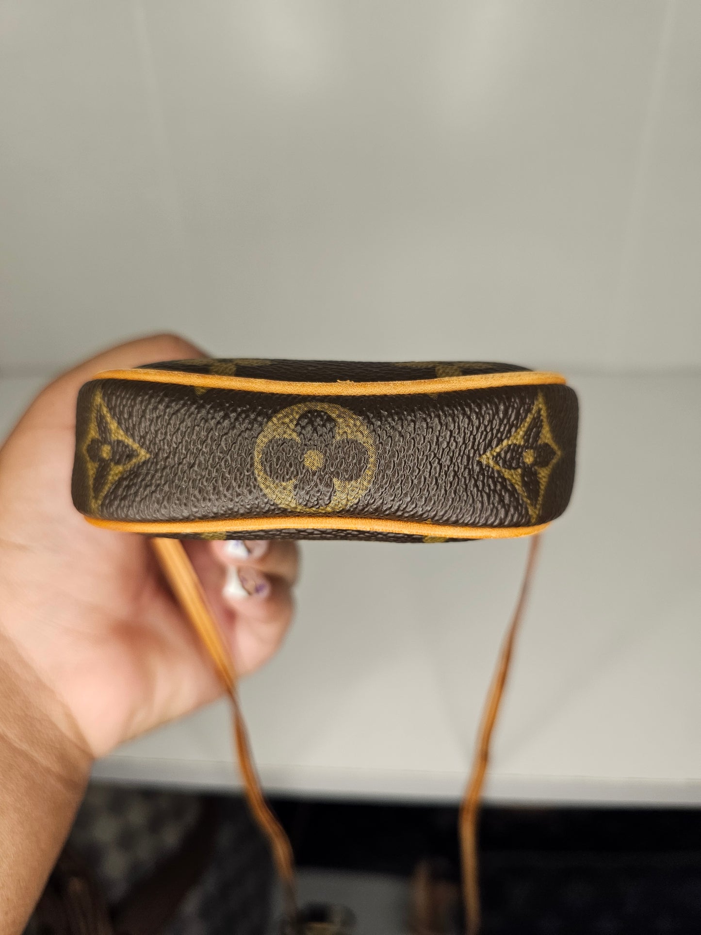 Louis Vuitton Monogram Vintage Cancun Mini Bag MI0026