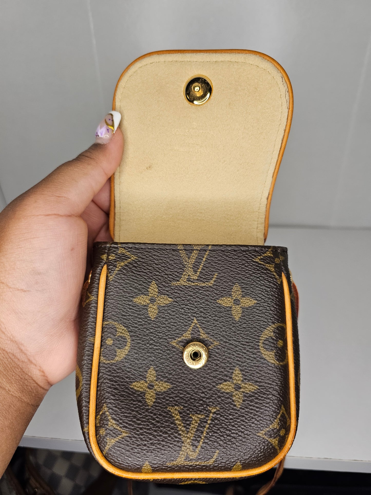 Louis Vuitton Monogram Vintage Cancun Mini Bag MI0026