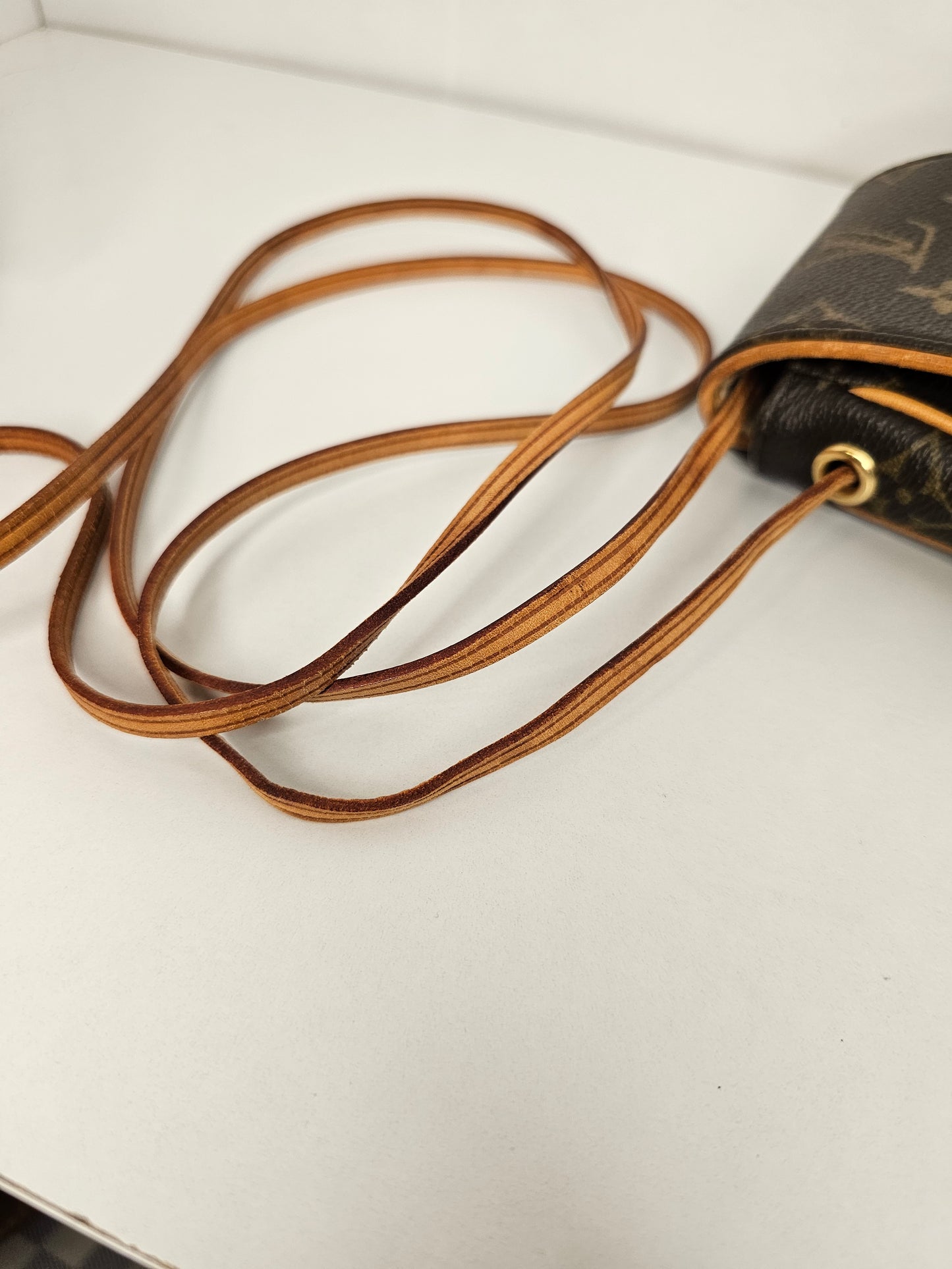 Louis Vuitton Monogram Vintage Cancun Mini Bag MI0026