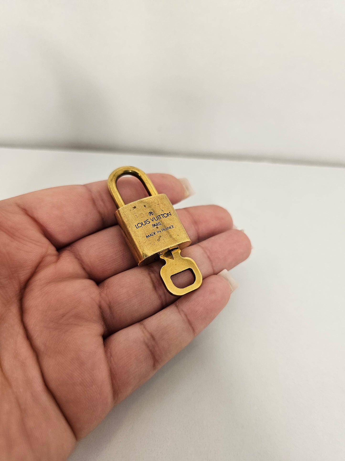 Louis Vuitton Lock and Key Set Gold Colored Brass #301