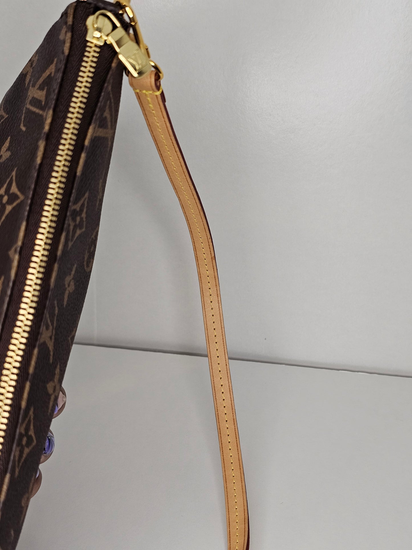 Louis Vuitton Pochette Accessoires Monogram NM MB4176
