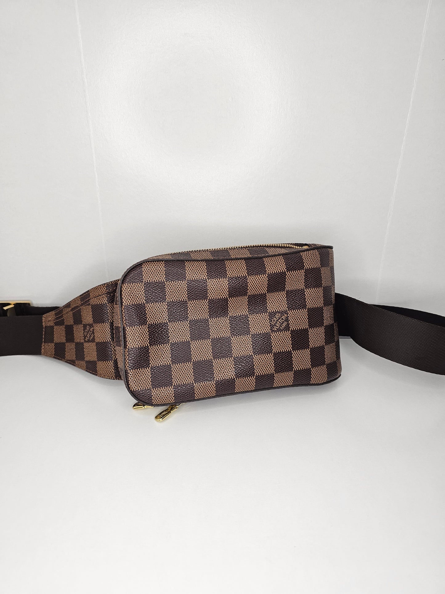 Louis Vuitton Damier Ebene Geronimos Bumbag CA0024