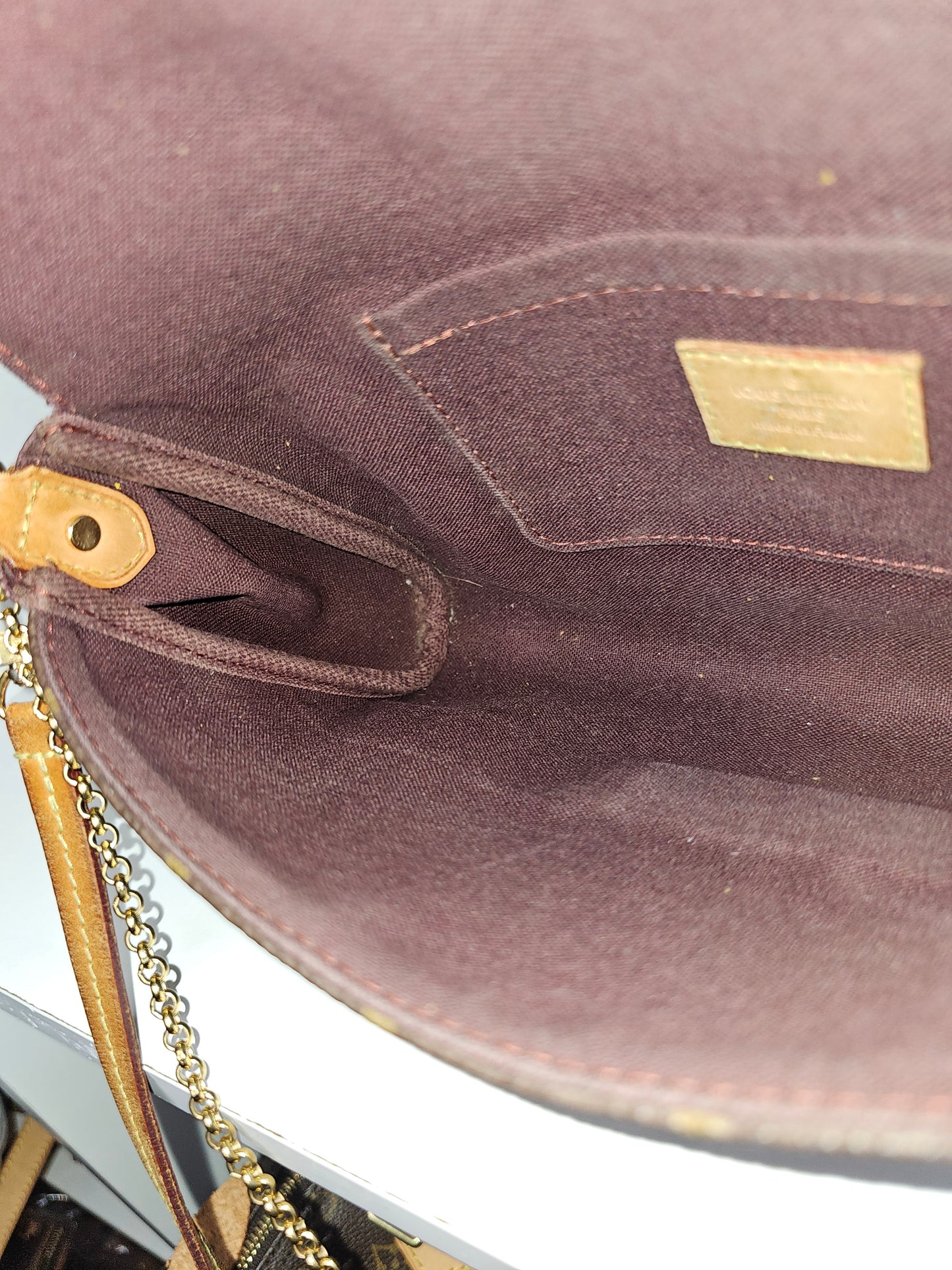 Louis Vuitton Monogram Favorite MM DU3183
