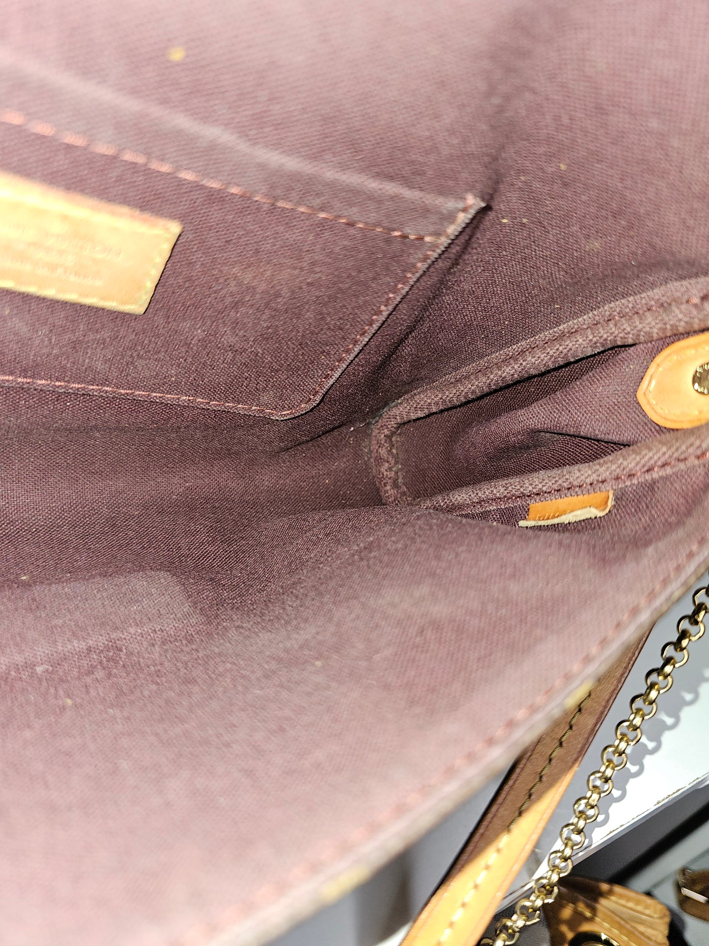 Louis Vuitton Monogram Favorite MM DU3183