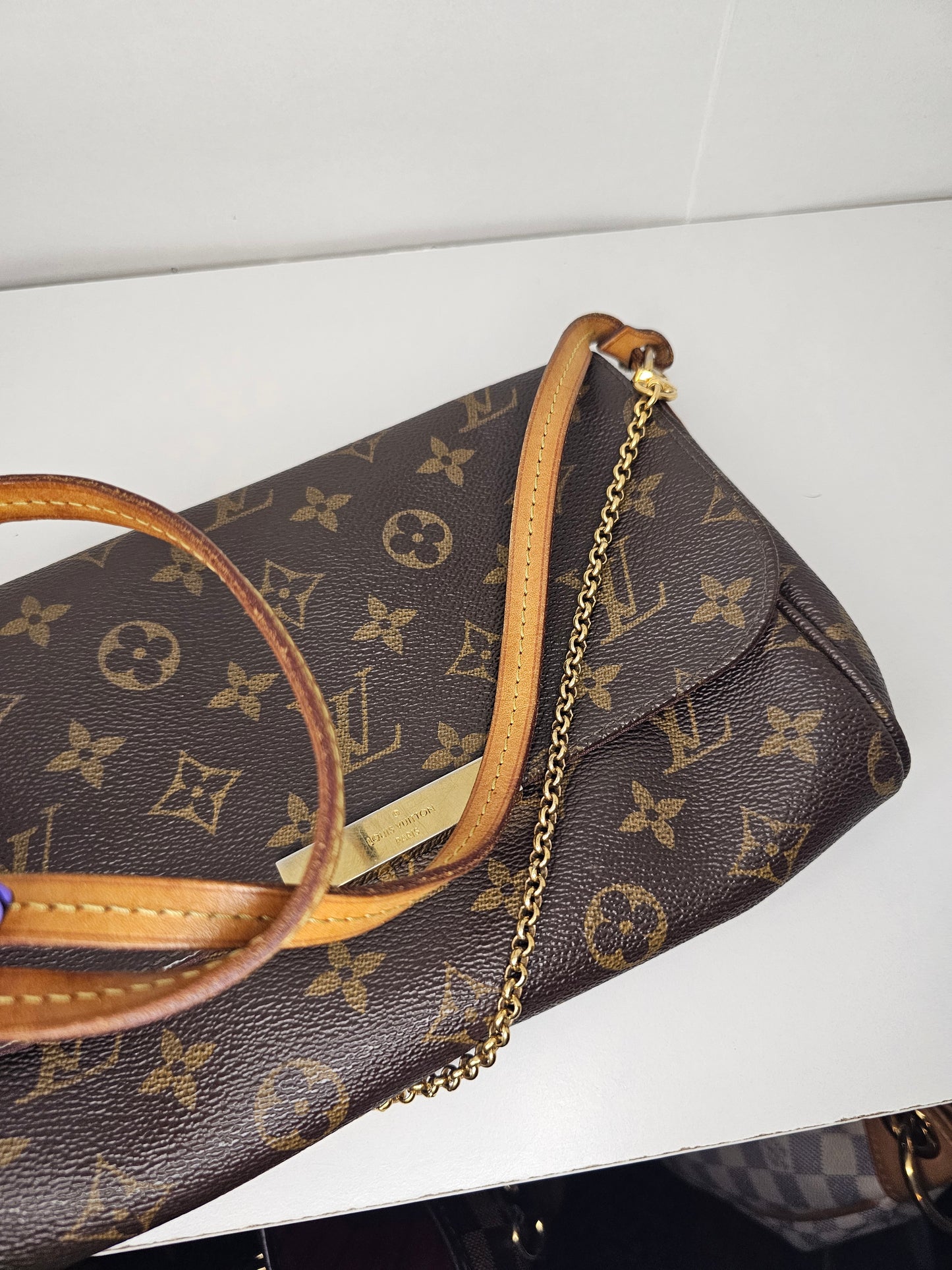 Louis Vuitton Monogram Favorite MM DU3183