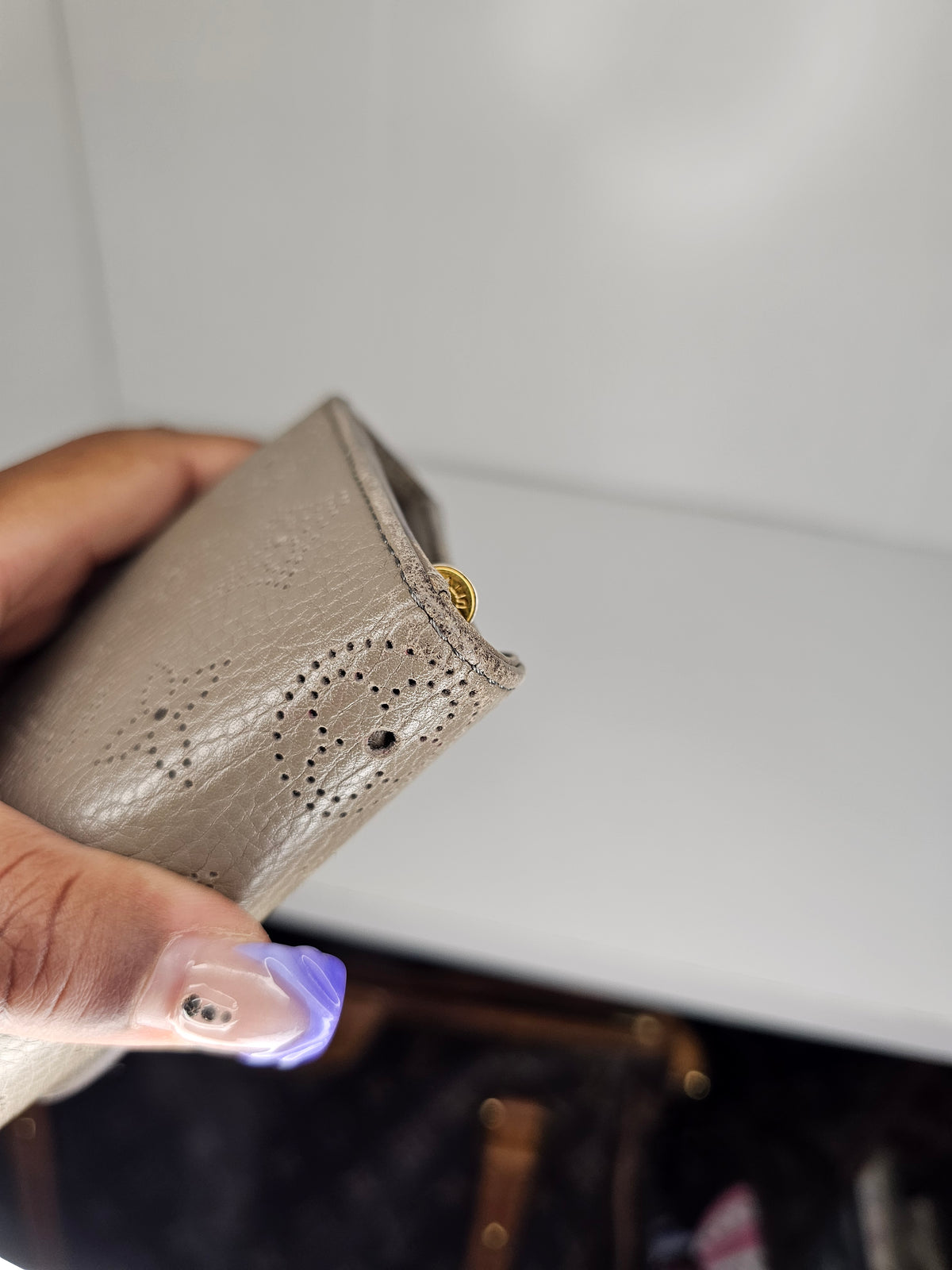 Louis Vuitton Gray / Beige Mahina Amelia Wallet TN2172