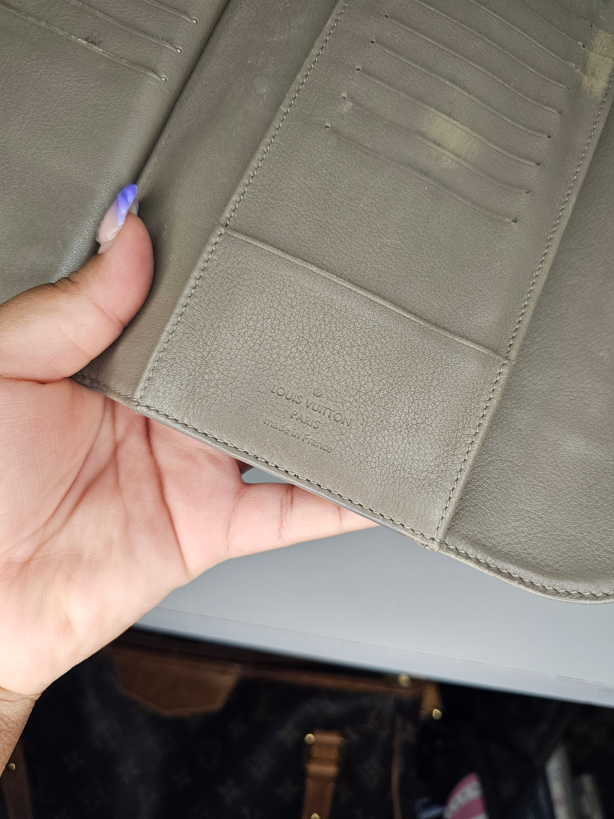 Louis Vuitton Gray / Beige Mahina Amelia Wallet TN2172