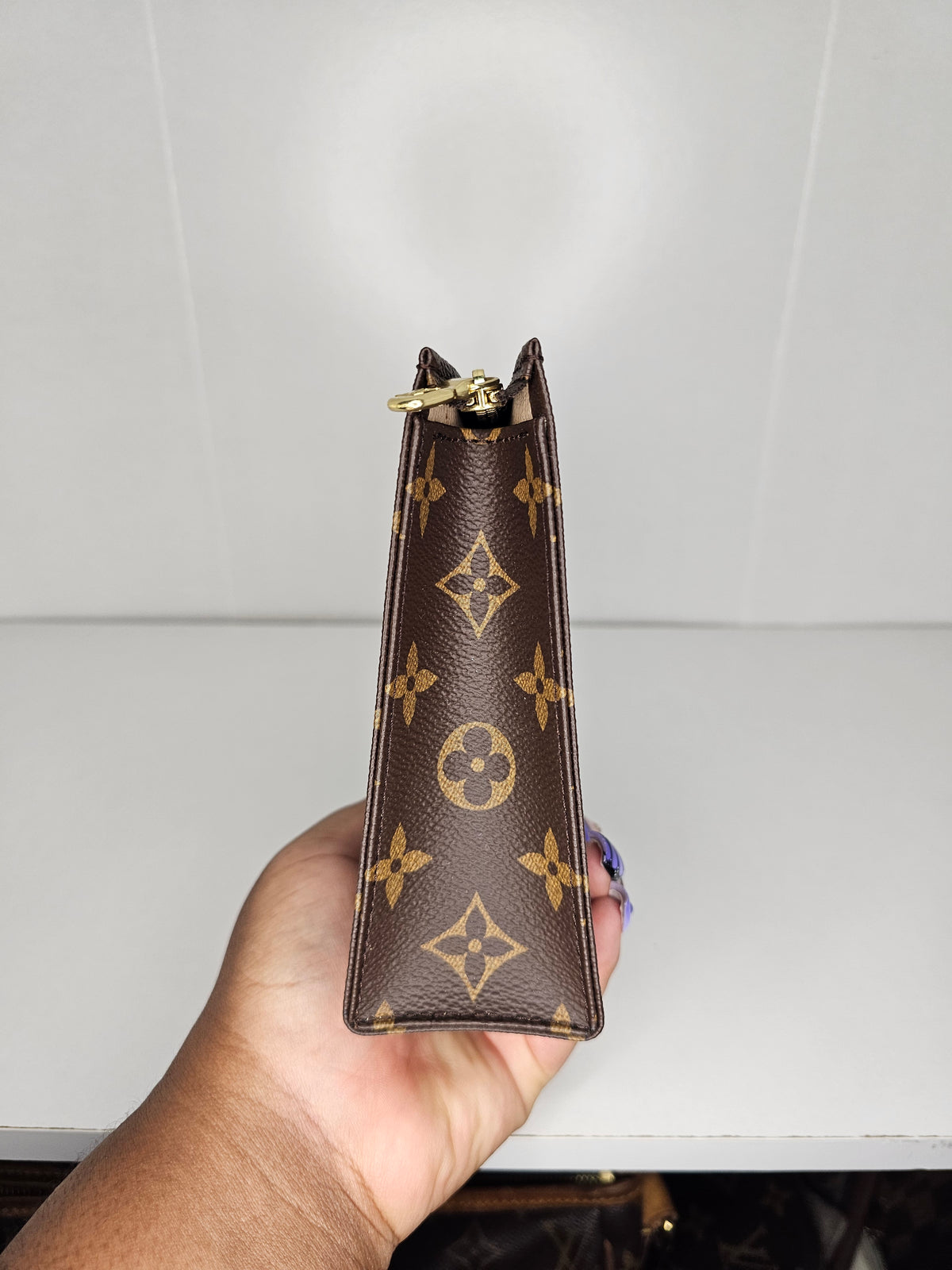 Louis Vuitton Monogram Toiletry 19 UB1159