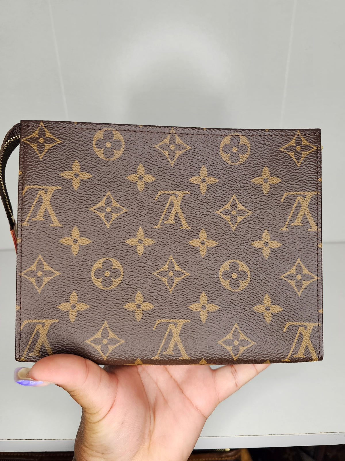 Louis Vuitton Monogram Toiletry 19 UB1159