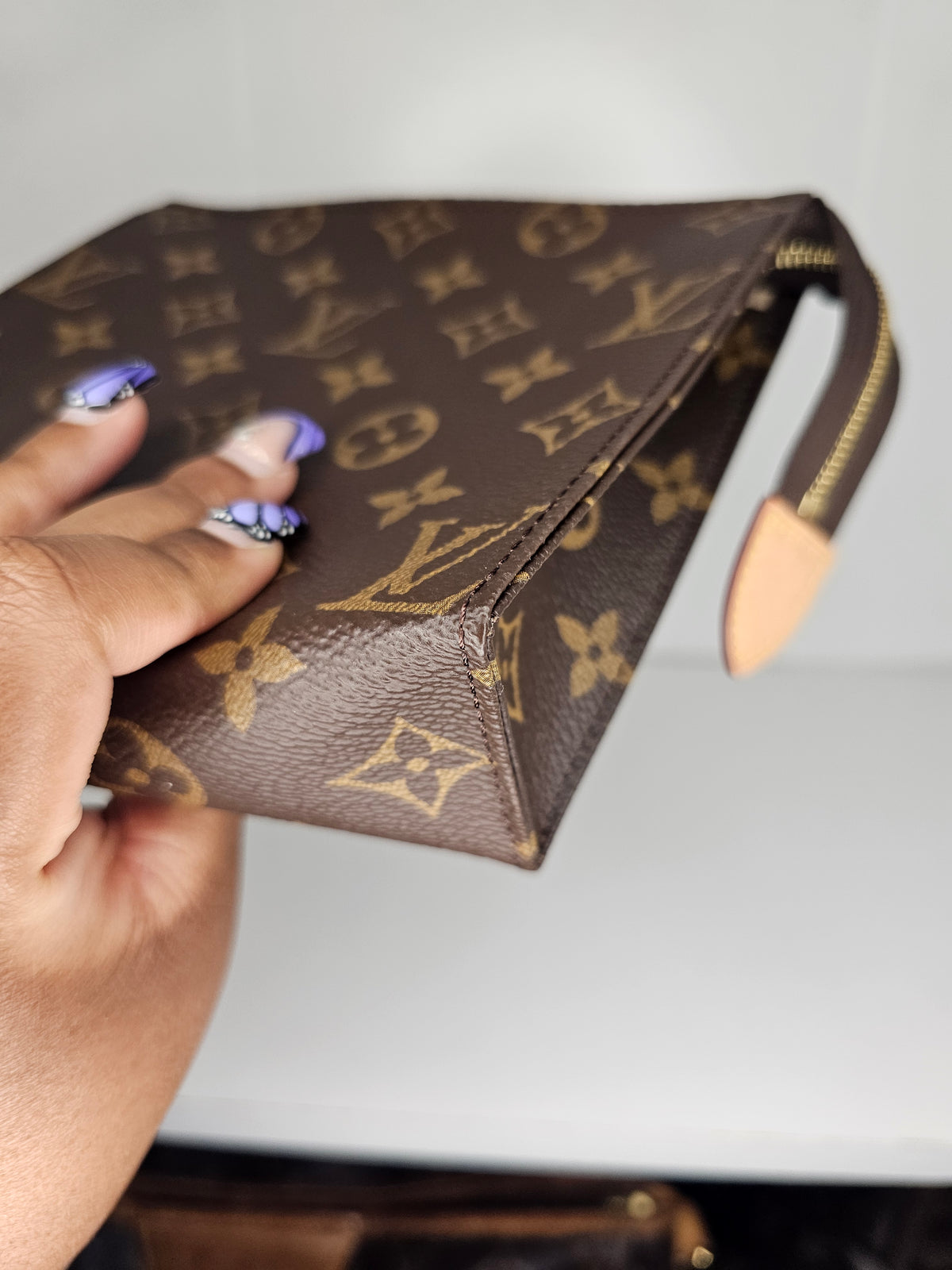 Louis Vuitton Monogram Toiletry 19 UB1159