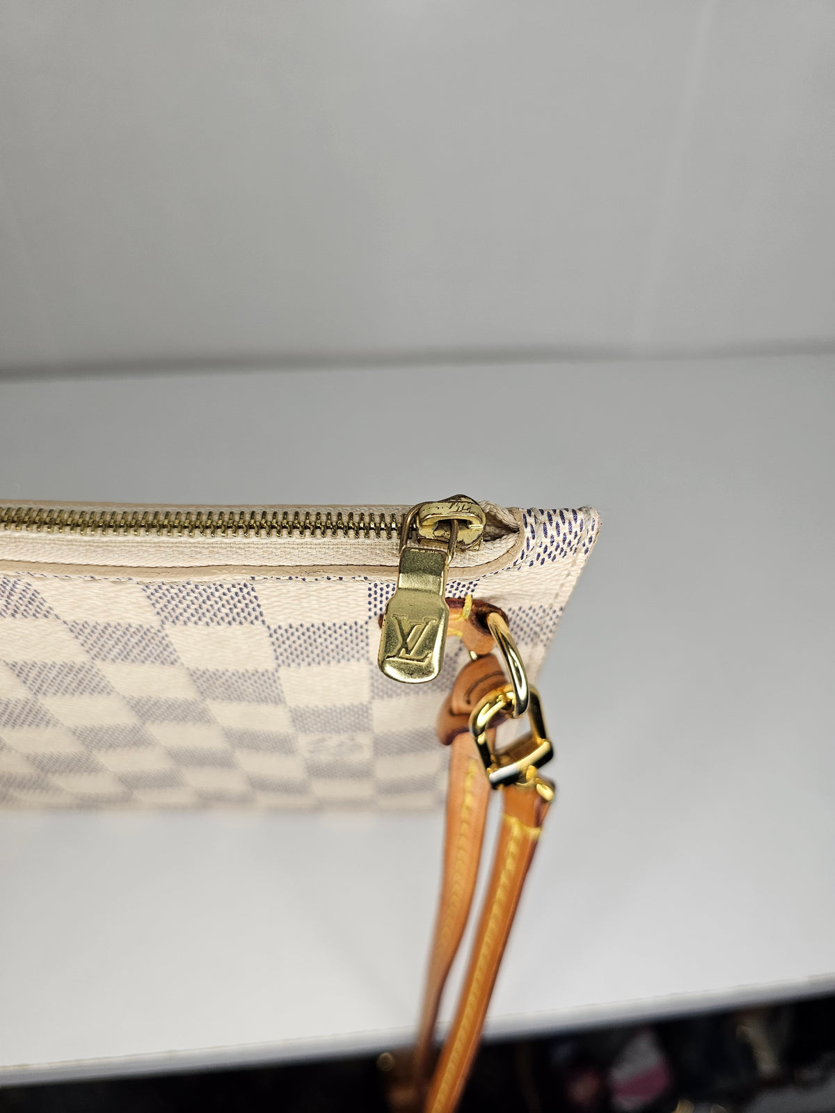 Louis Vuitton Damier Azur Neverfull Pochette FL2148