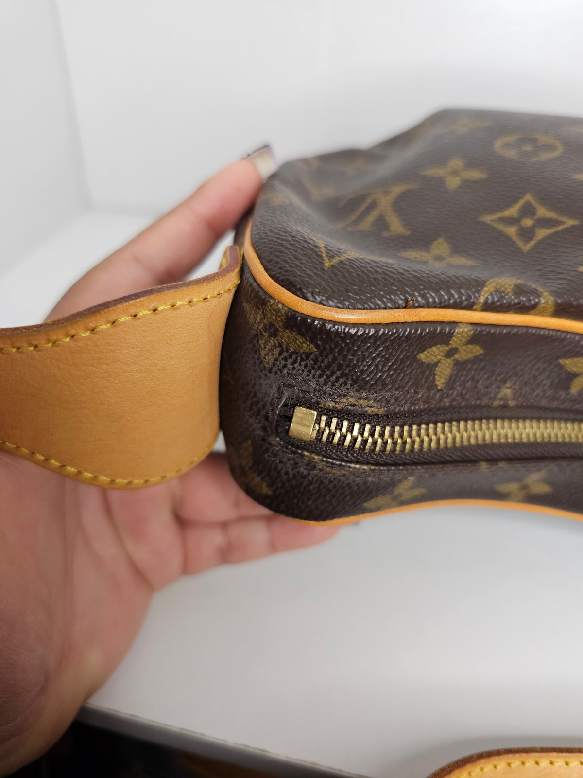 Louis Vuitton Monogram Vintage Croissant MM TH0053
