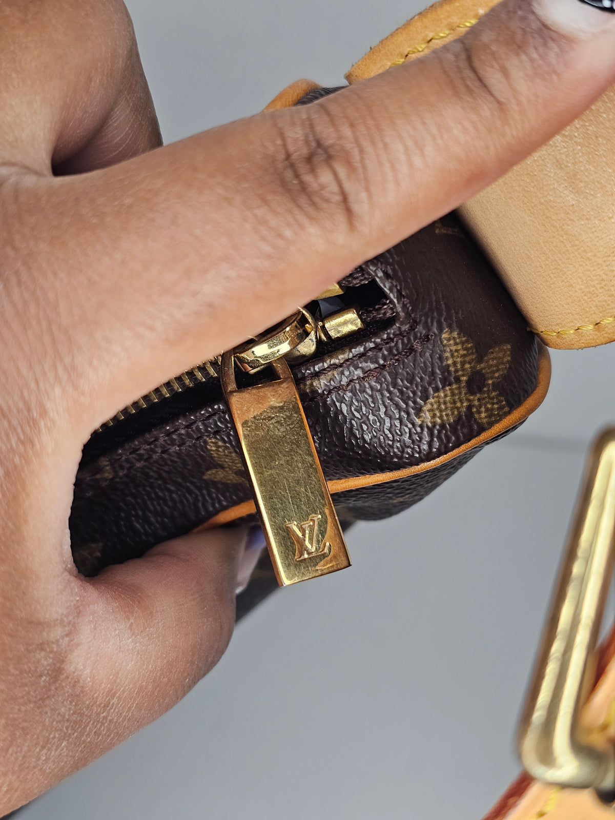 Louis Vuitton Monogram Vintage Croissant MM TH0053