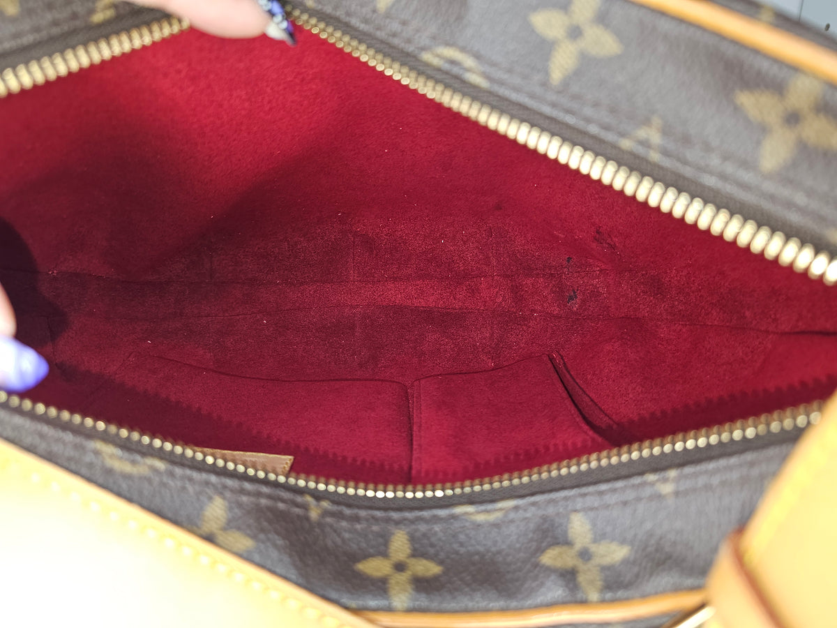 Louis Vuitton Monogram Vintage Croissant MM TH0053