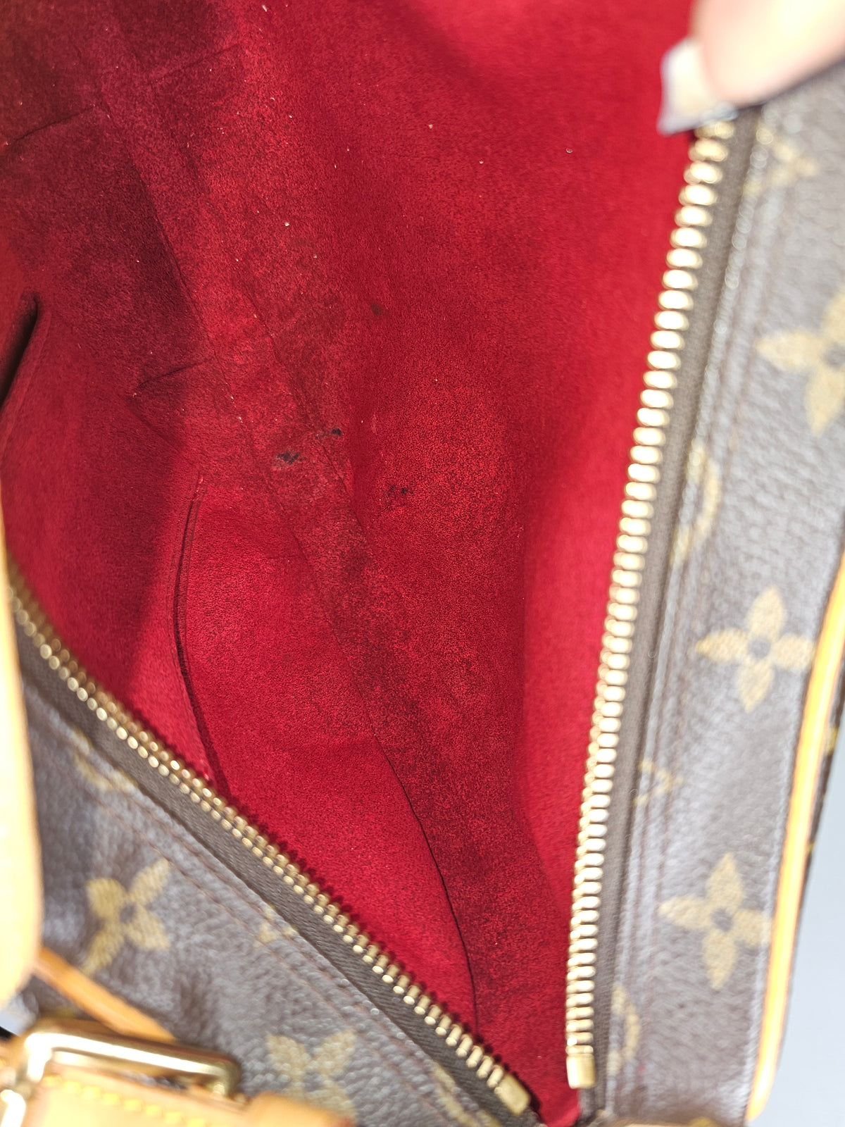 Louis Vuitton Monogram Vintage Croissant MM TH0053