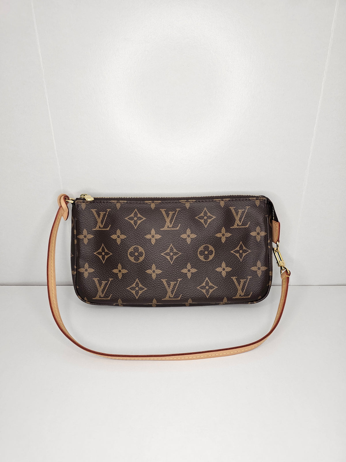 Louis Vuitton Pochette Accessoires Monogram NM 💾