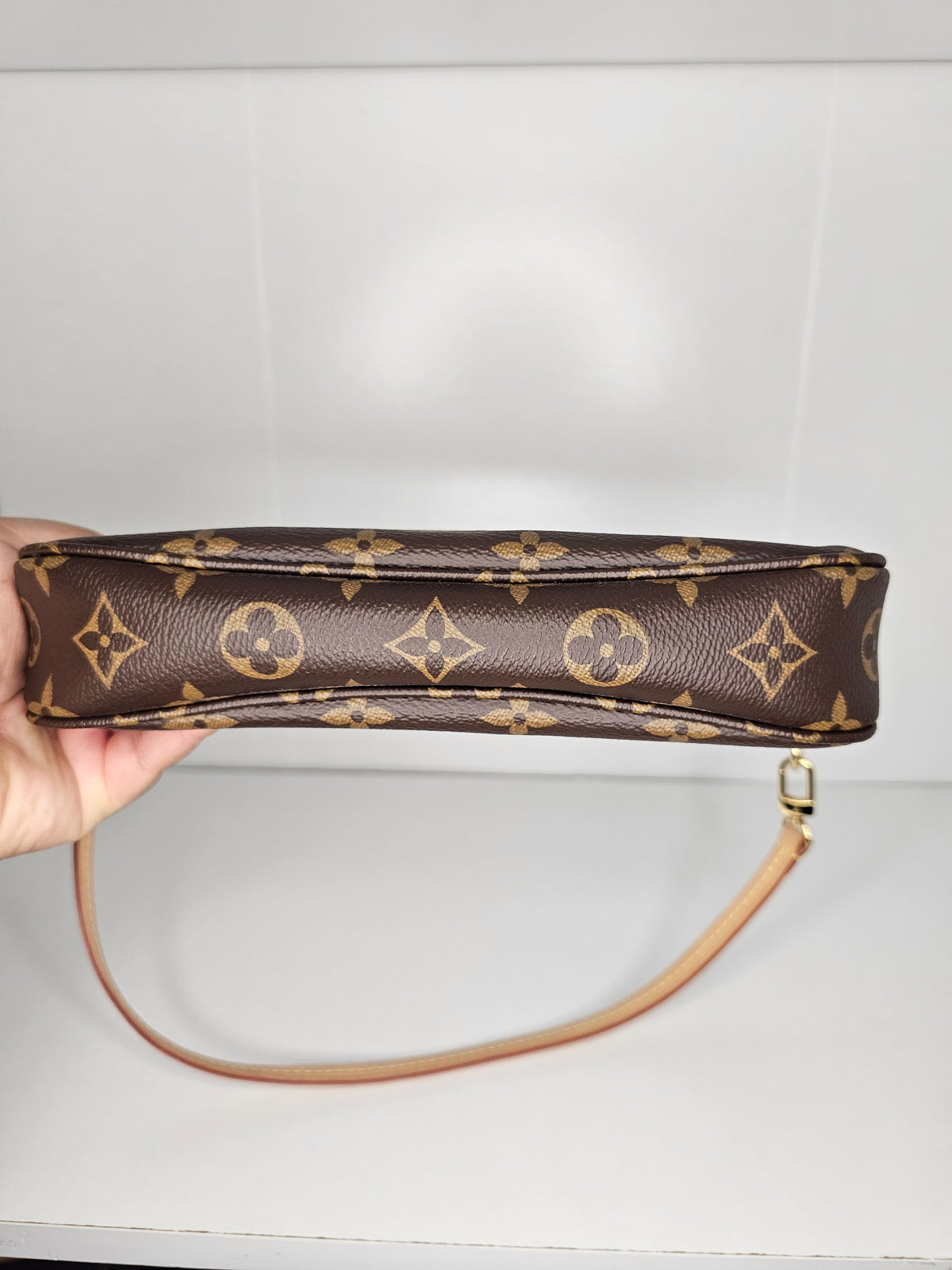 Louis Vuitton Pochette Accessoires Monogram NM 💾