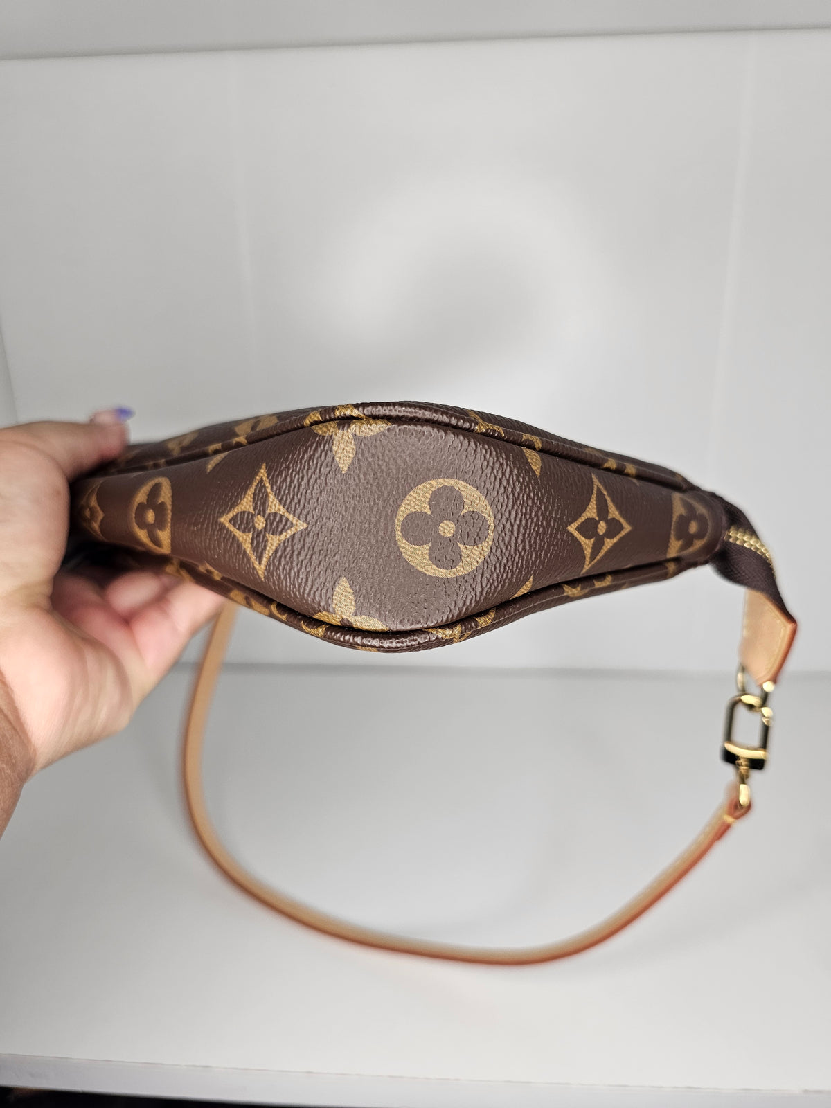 Louis Vuitton Pochette Accessoires Monogram NM 💾
