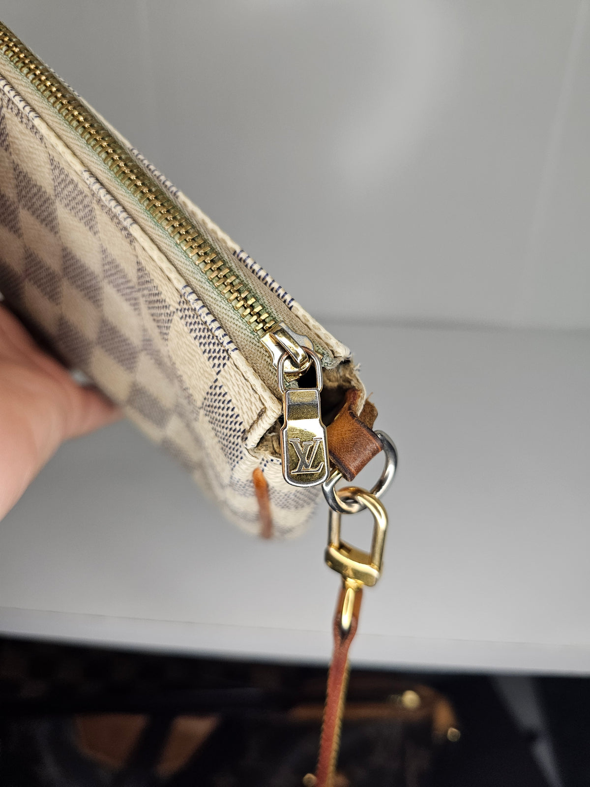 Louis Vuitton Damier Azur Eva Crossbody SD4114
