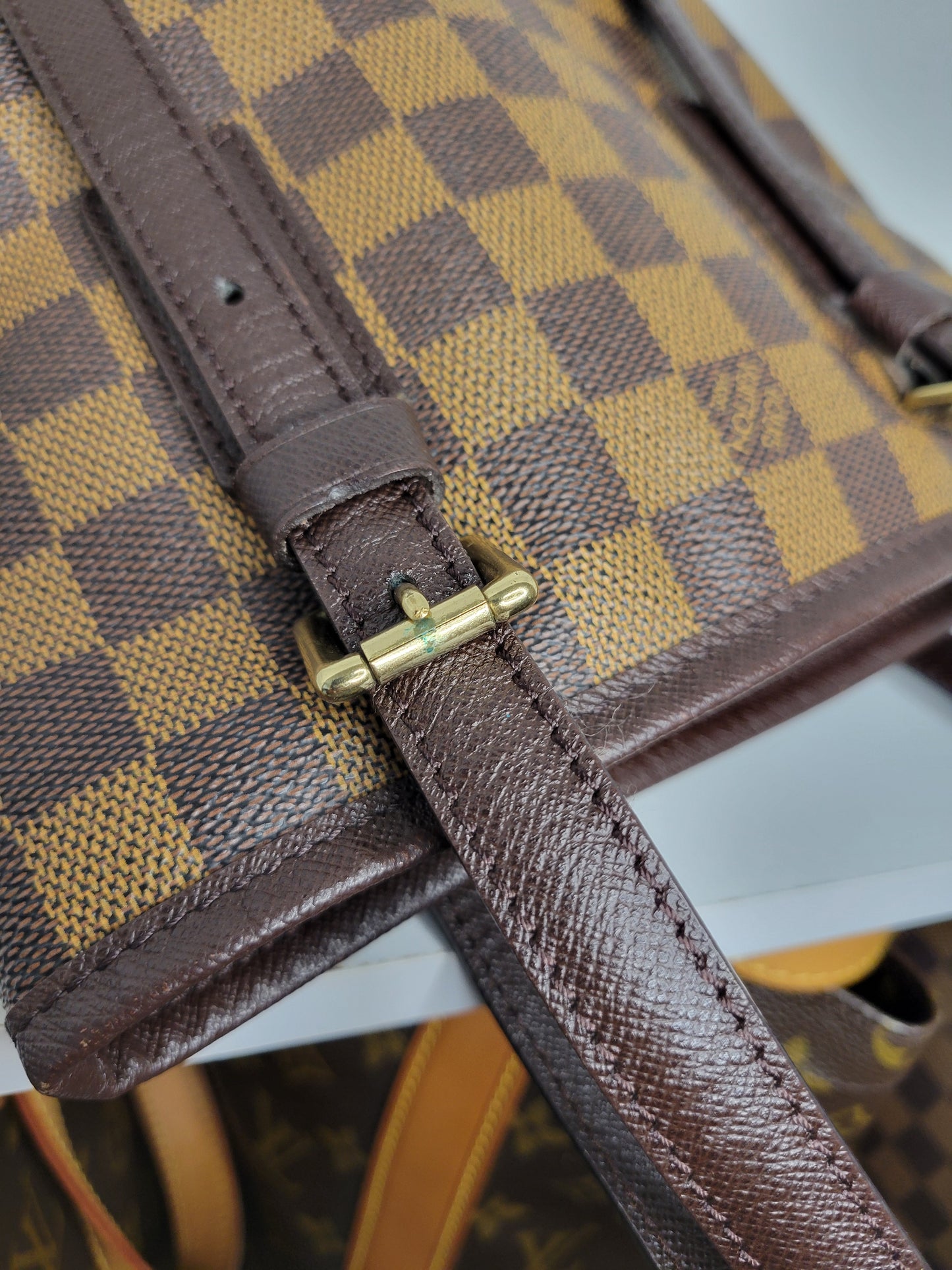 Louis Vuitton Damier Ebene Marais Bucket Bag AR0938