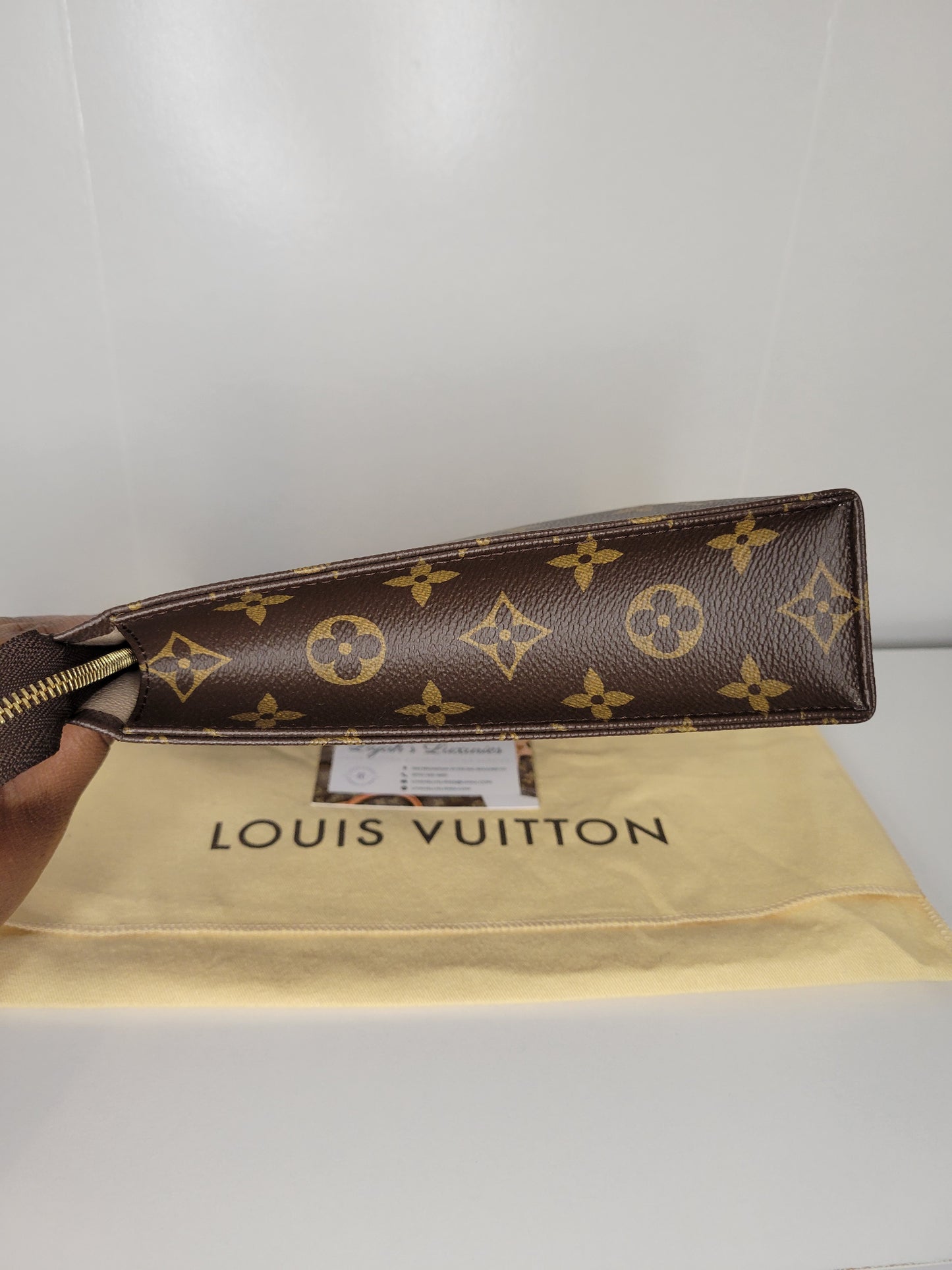 Louis Vuitton Monogram Toiletry 26 DU2185